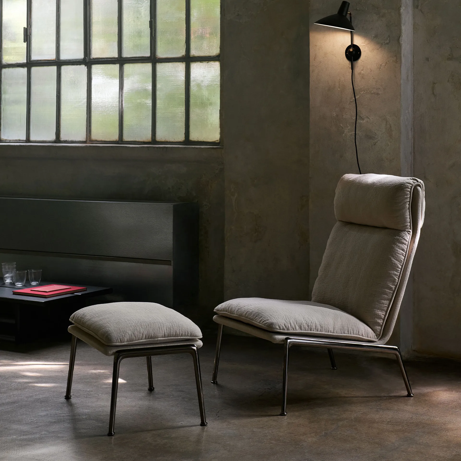 Cadeira lounge Muno LN16 High back, Dark chrome-Cifrado 0221 &Tradition