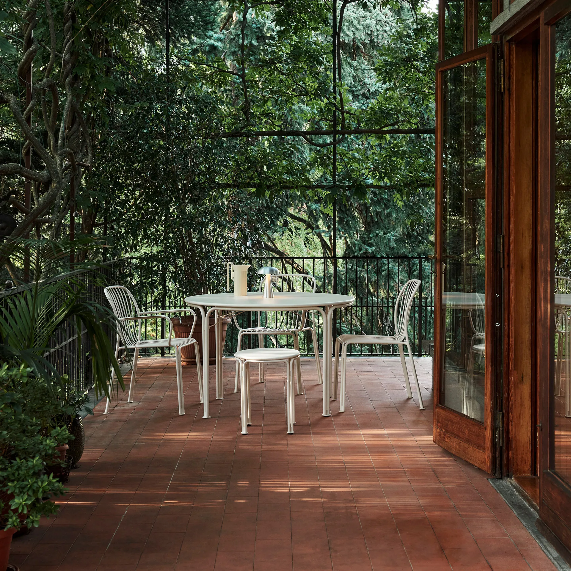 Cadeira Thorvald SC94, Ivory &Tradition