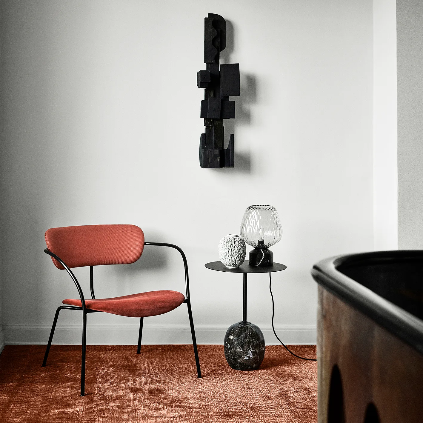 Candeeiro de mesa Blown SW6, Mármore preto  &Tradition