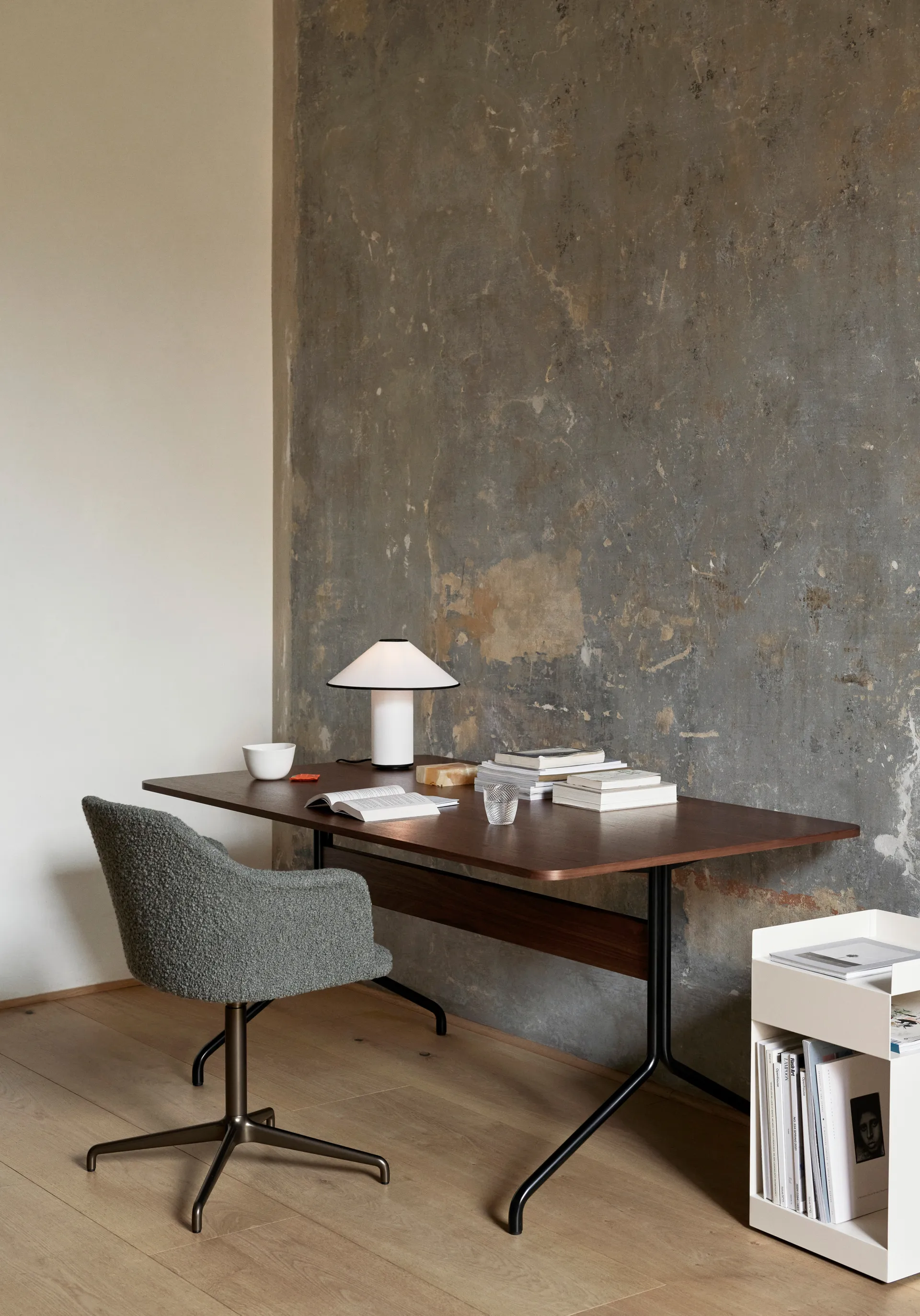 Candeeiro de mesa Colette ATD6, Black & White &Tradition