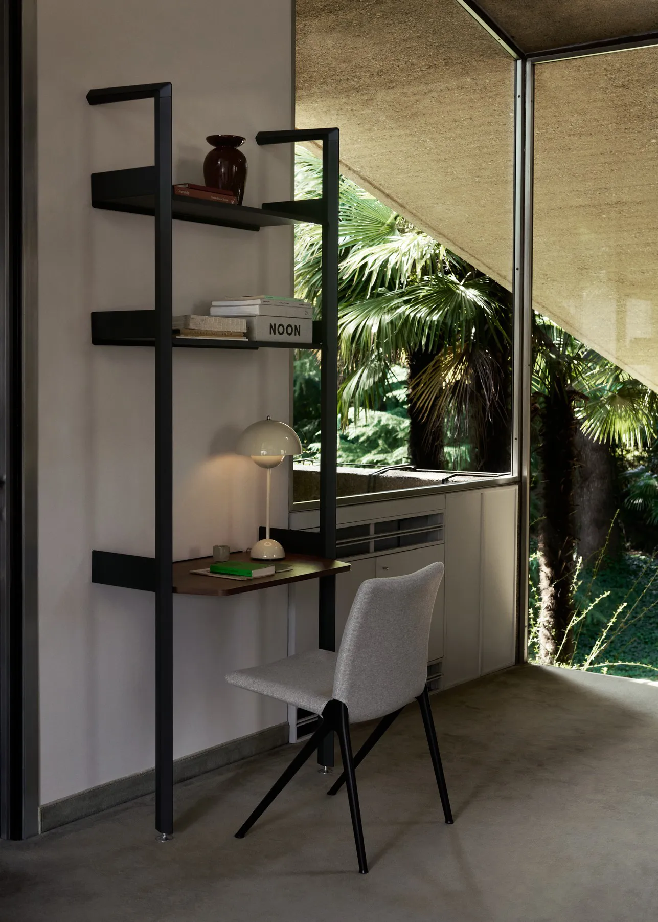 Candeeiro de mesa FlowerPot VP3, Marfim &Tradition