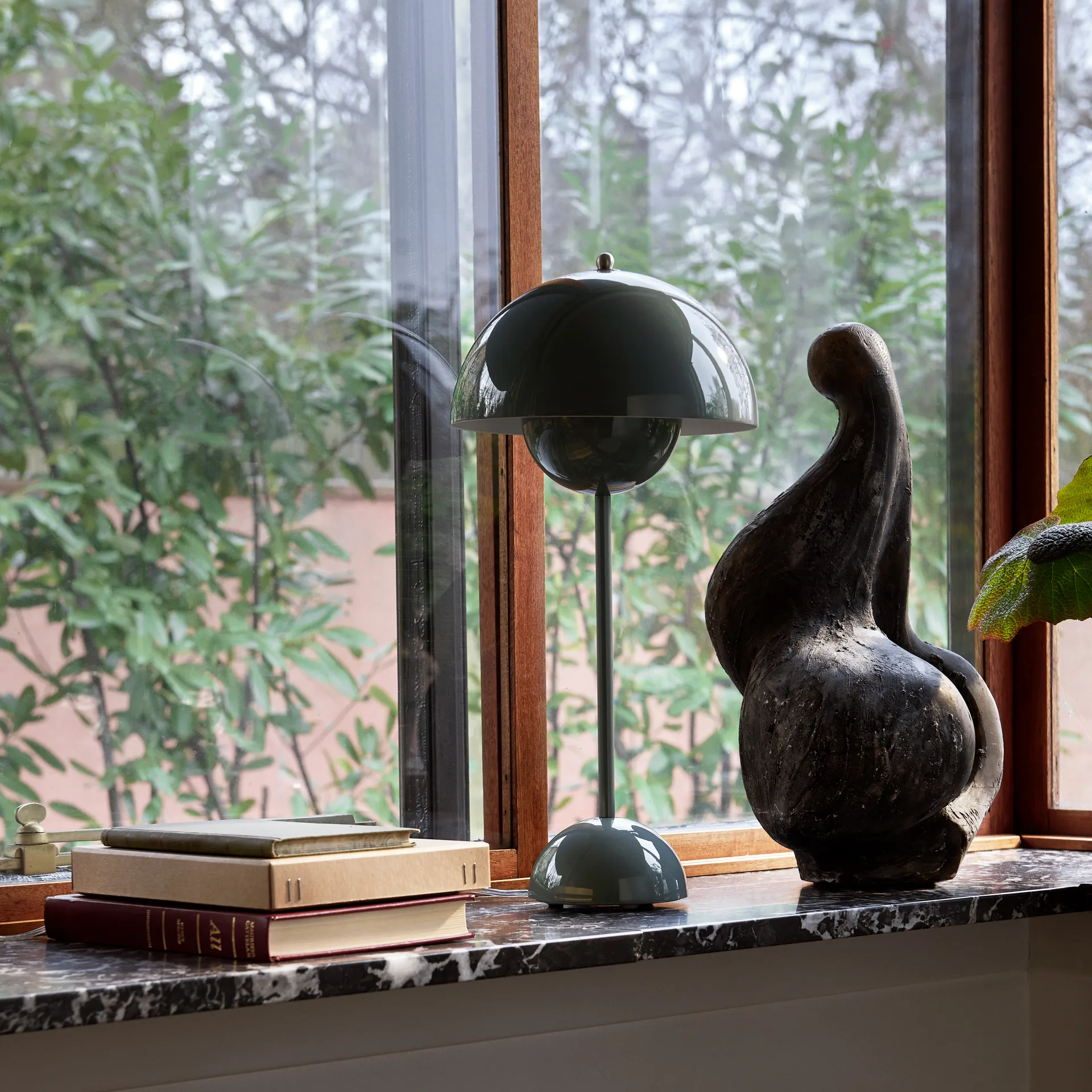 Candeeiro de mesa FlowerPot VP3, Stone blue &Tradition