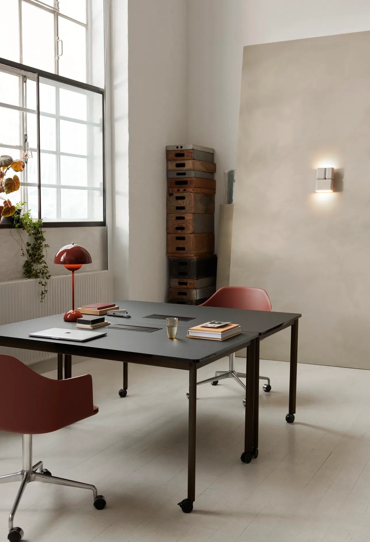 Candeeiro de mesa FlowerPot VP3, Vermelho vermilion &Tradition