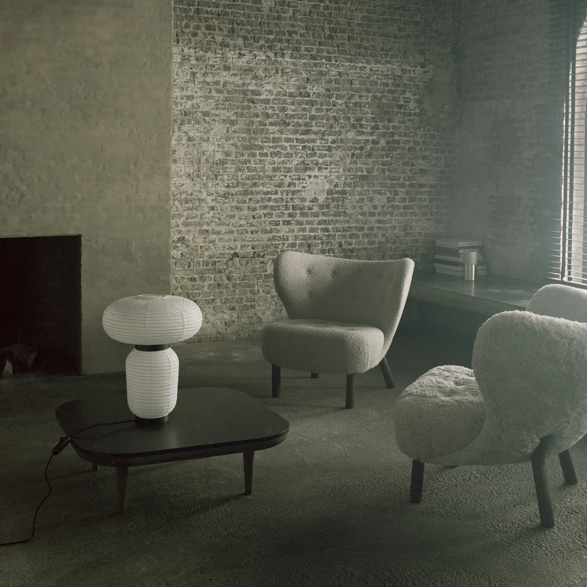 Candeeiro de mesa Formakami JH18, ivory white &Tradition