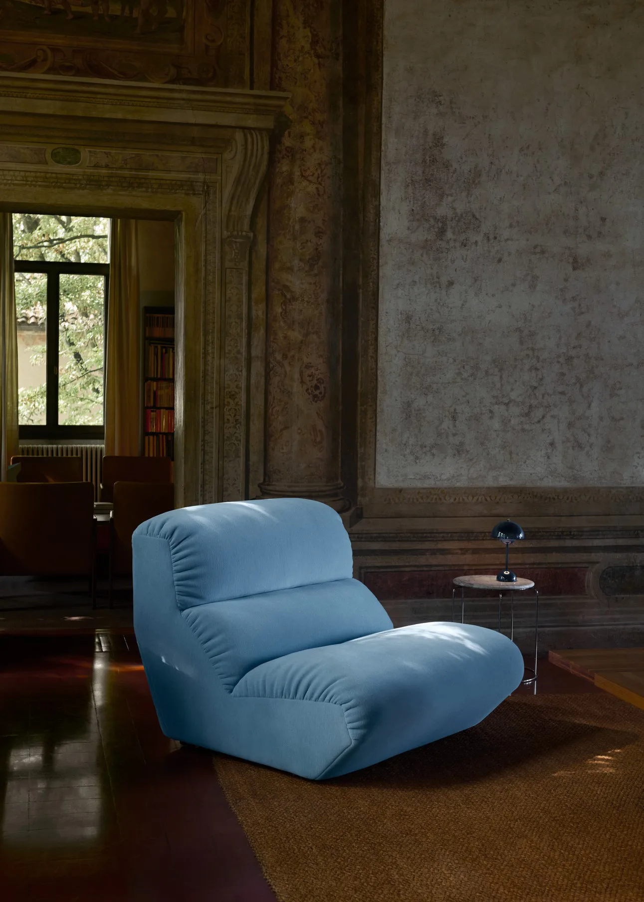 Candeeiro de mesa portátil Flowerpot VP9, Azul aço &Tradition