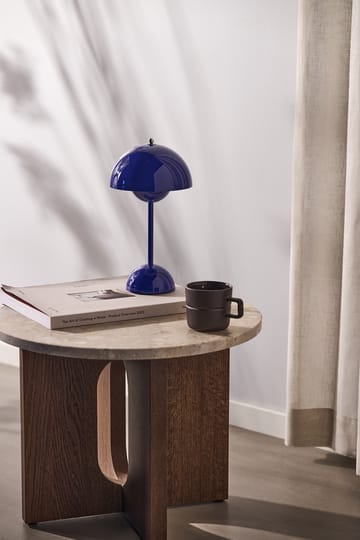 Candeeiro de mesa portátil Flowerpot VP9 - Azul cobalto - &Tradition