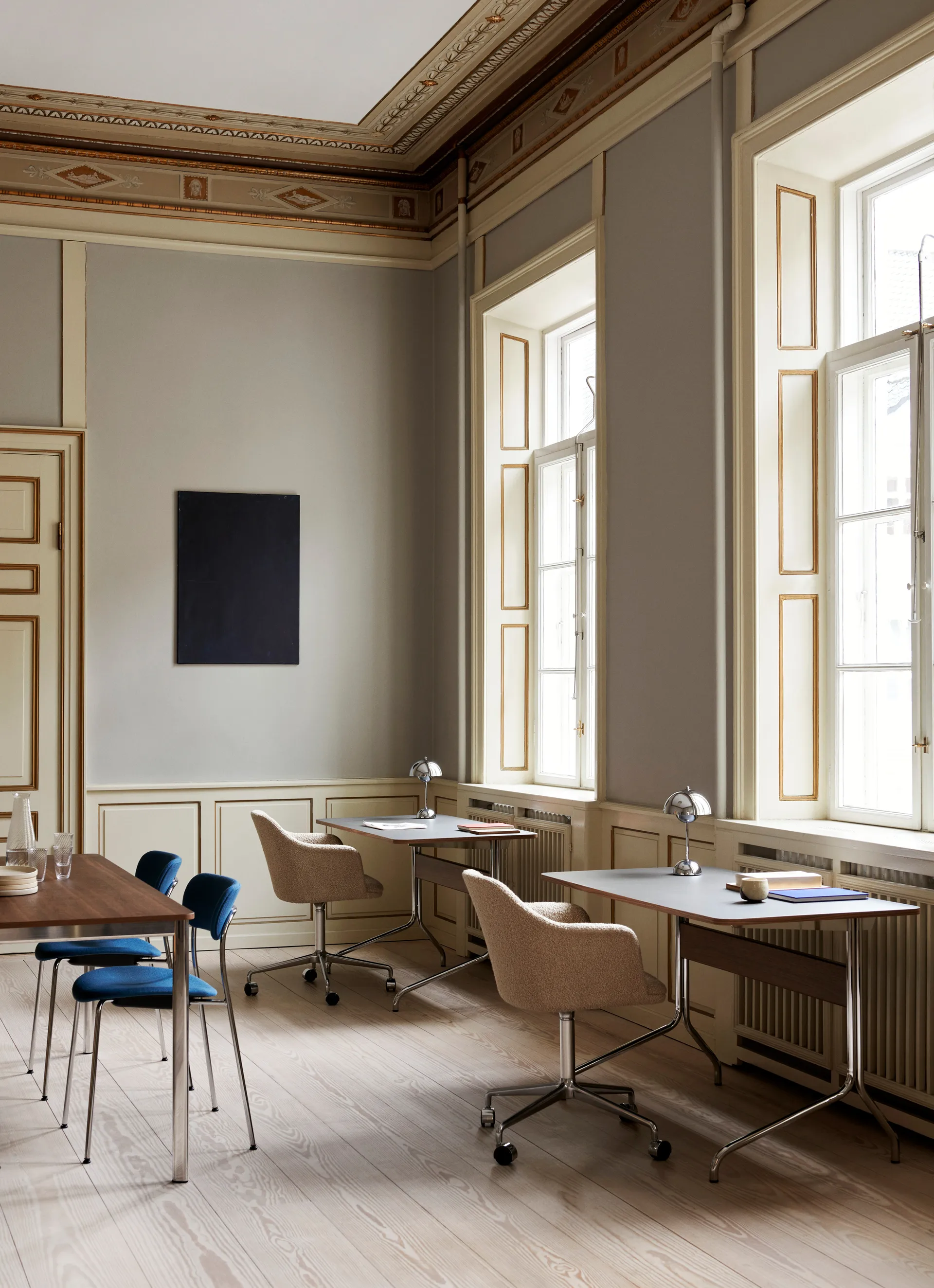 Candeeiro de mesa portátil Flowerpot VP9, Cromado &Tradition