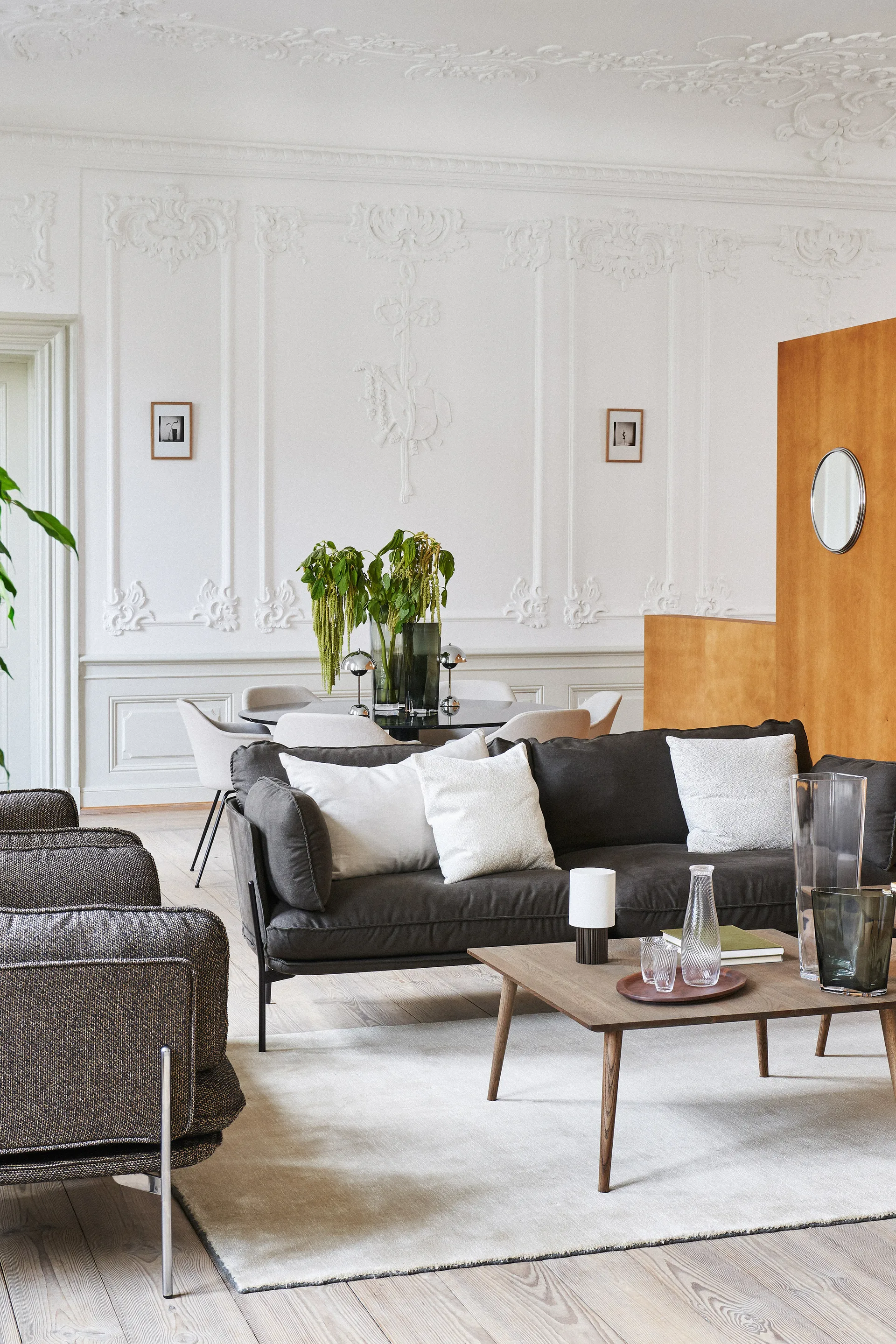 Candeeiro de mesa portátil Flowerpot VP9, Cromado &Tradition