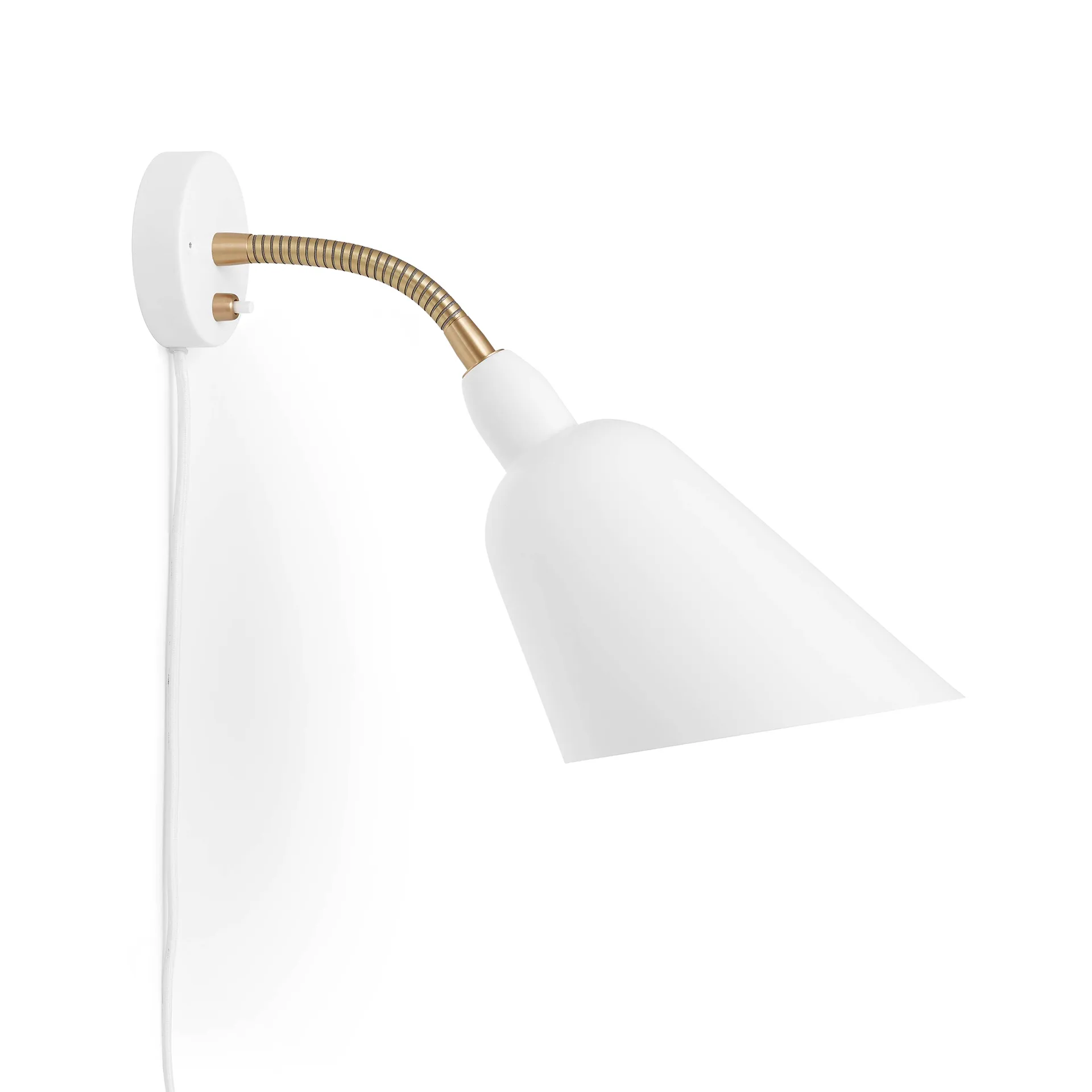 Candeeiro de parede Bellevue AJ9, branco-latão &Tradition
