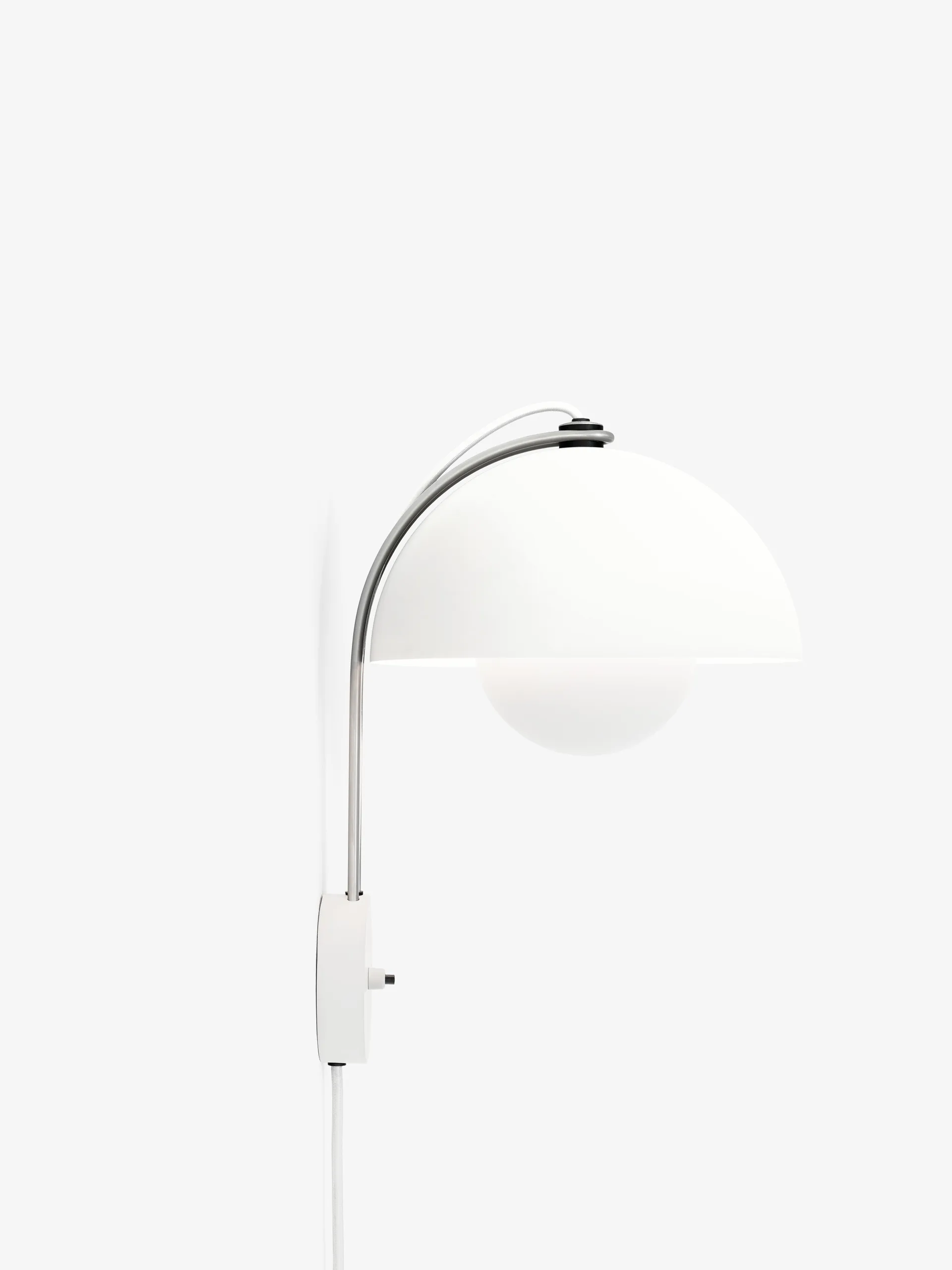 Candeeiro de parede Flowerpot VP8, Branco mate &Tradition