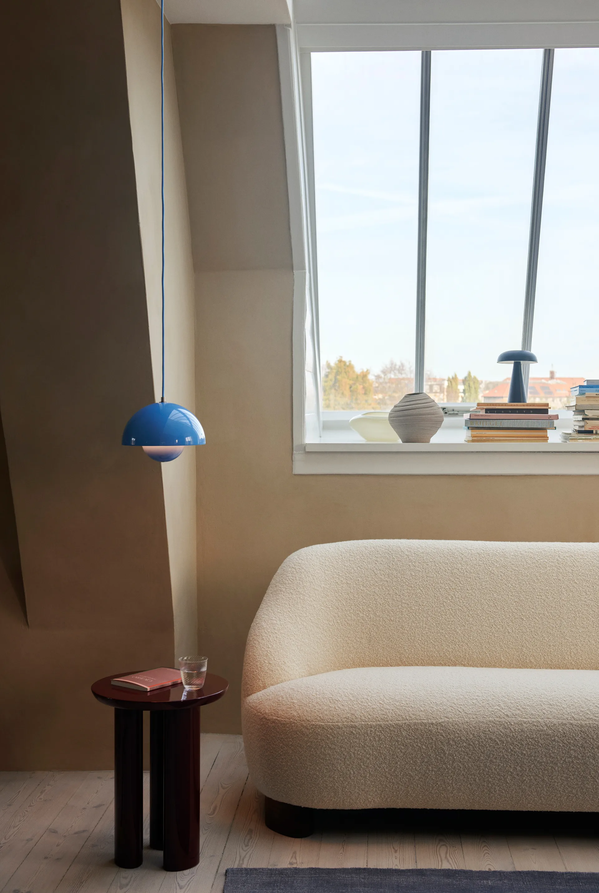 Candeeiro suspenso FlowerPot VP1, Swim blue &Tradition