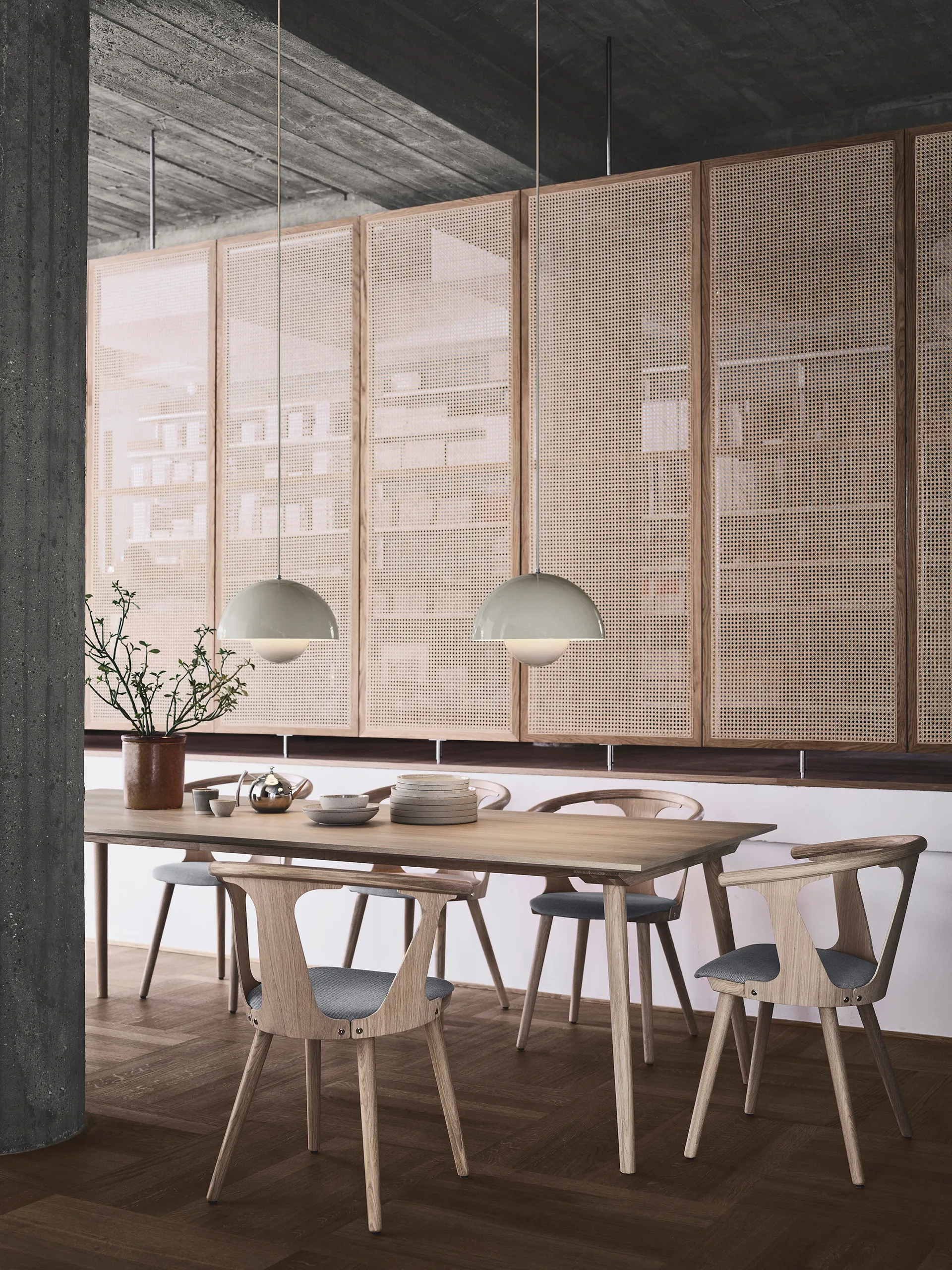 Candeeiro suspenso Flowerpot VP7, cinza-bege &Tradition