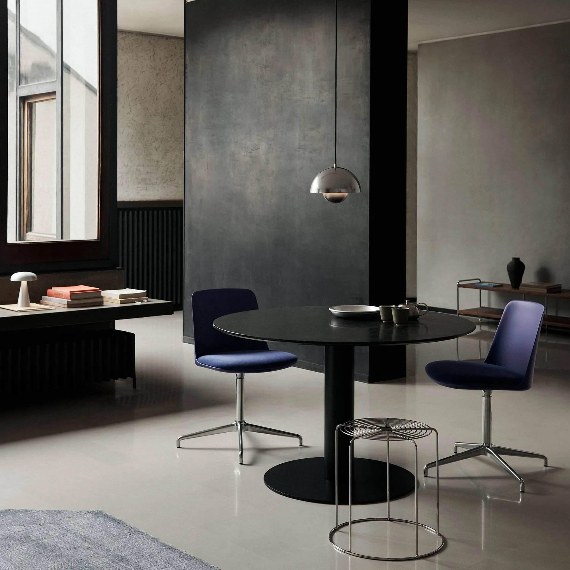 Flowerpot VP1 candeeiro suspenso Anniversary Edition, estanho oxidado &Tradition