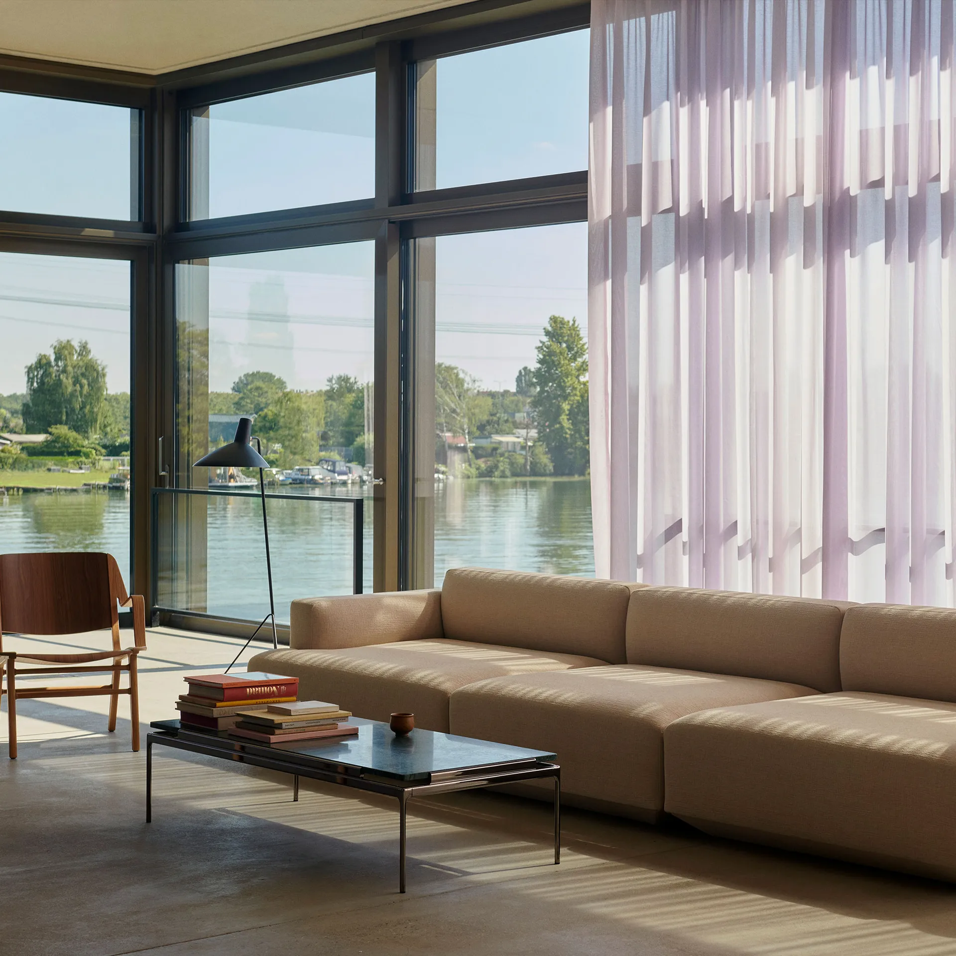 Mesa de centro Sett LN12, Verde guatemala-dark chrome &Tradition