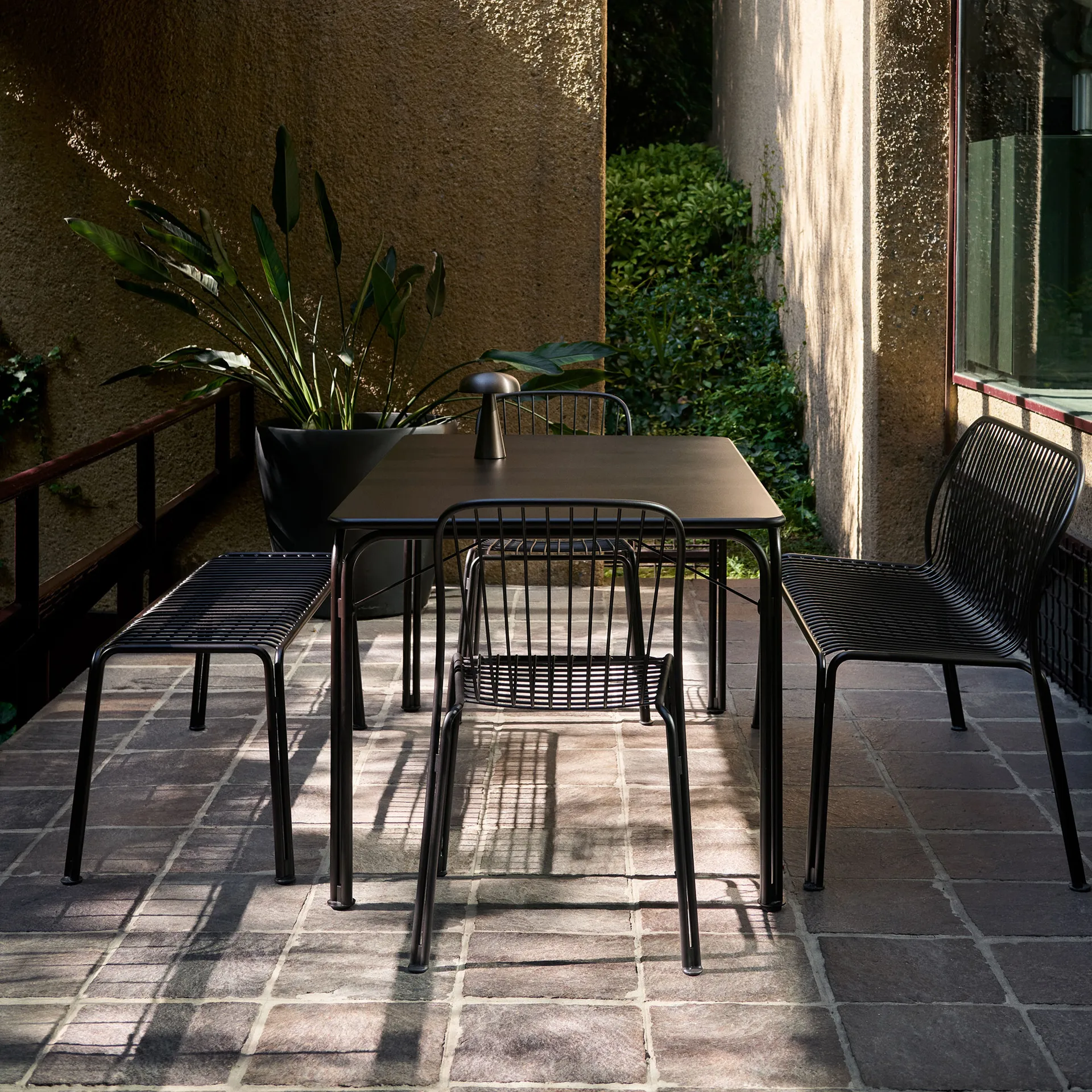 Mesa de jantar Thorvald SC113, Preto quente, 160 cm &Tradition