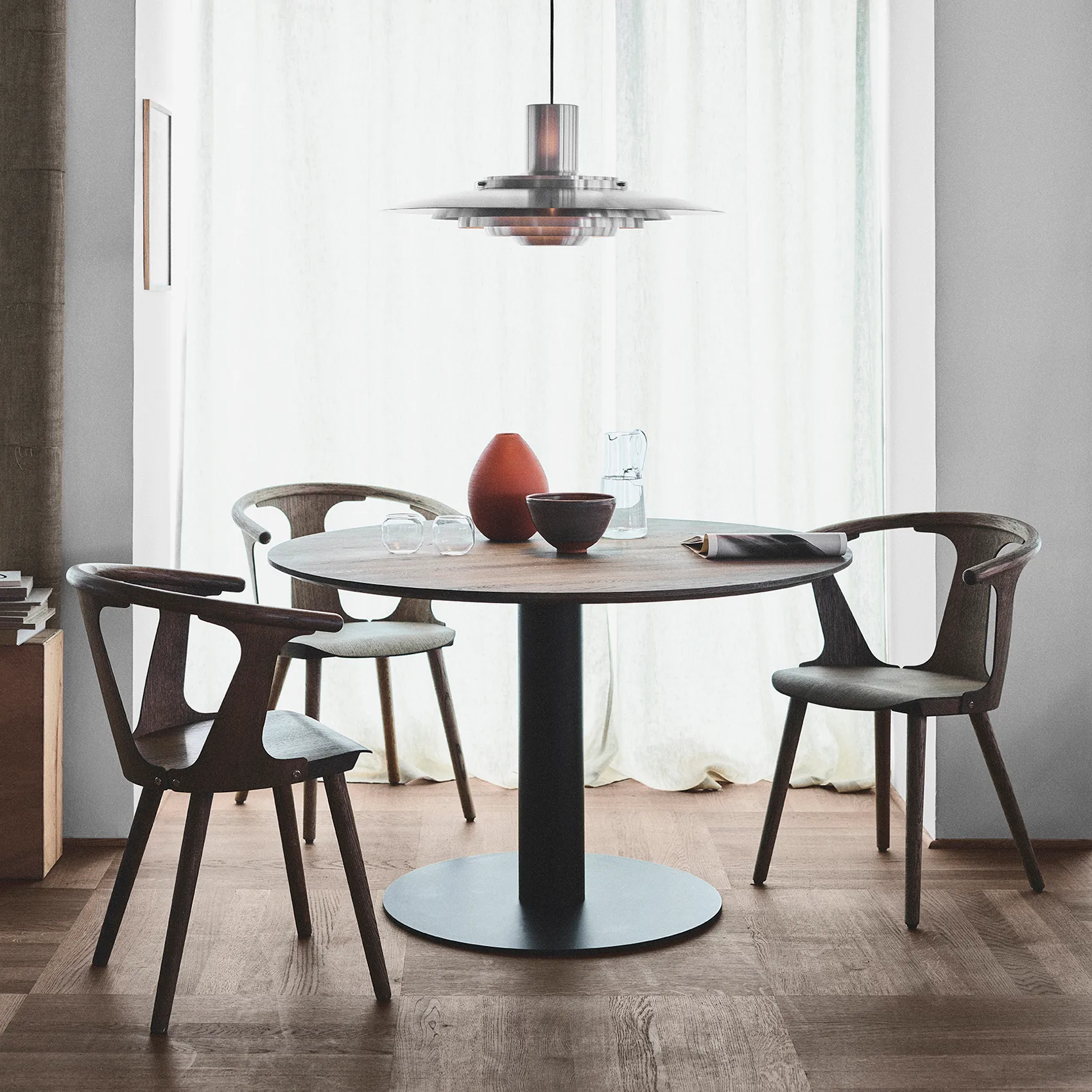 Mesa In Between SK12, Noz &Tradition