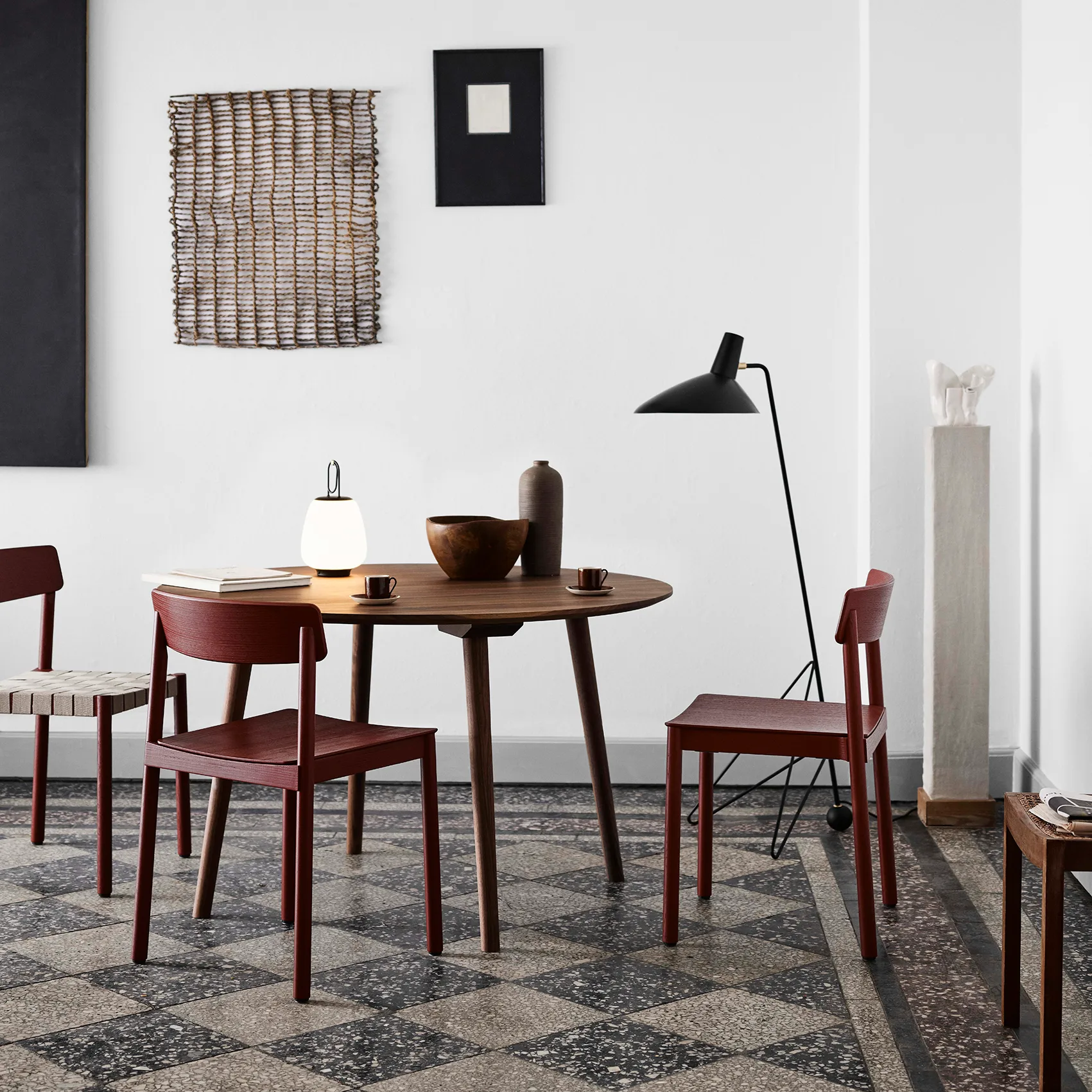 Mesa In Between SK4, Noz &Tradition