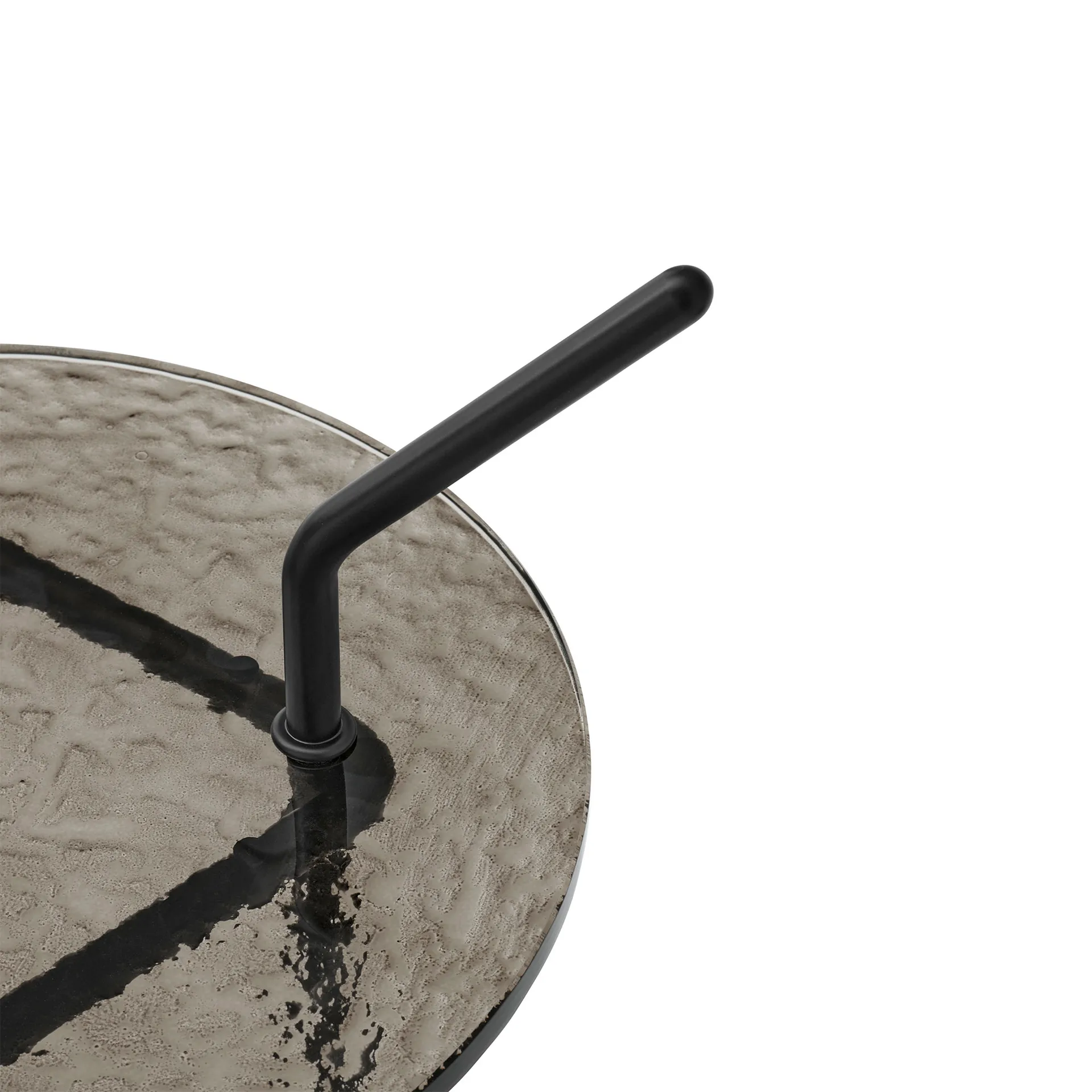 Mesa lateral Halten SH9, Smoked glass-warm black &Tradition