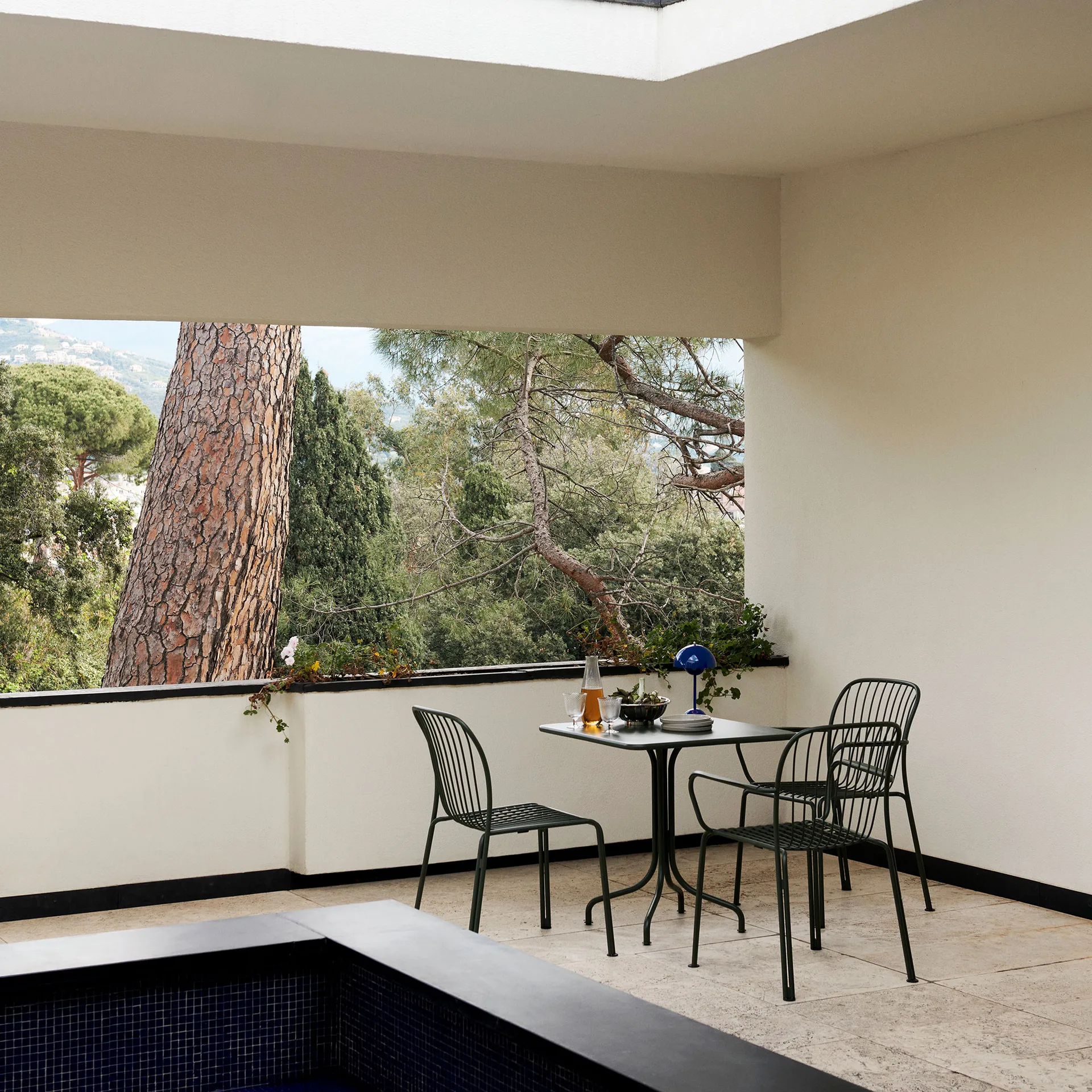 Mesa Thorvald SC97 70x70 cm, Bronze green &Tradition