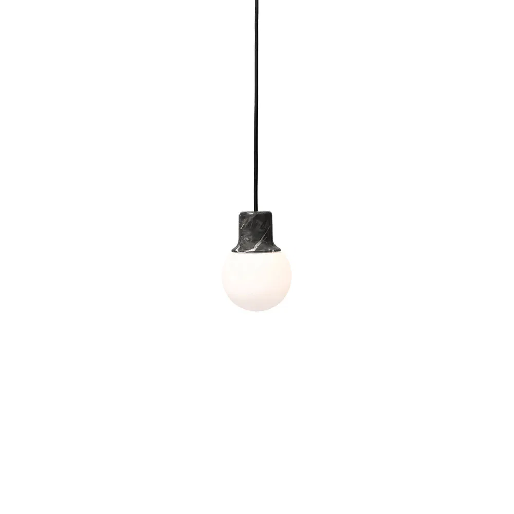 Pendente Mass Light NA5, mármore preto/branco, nero marquina &Tradition