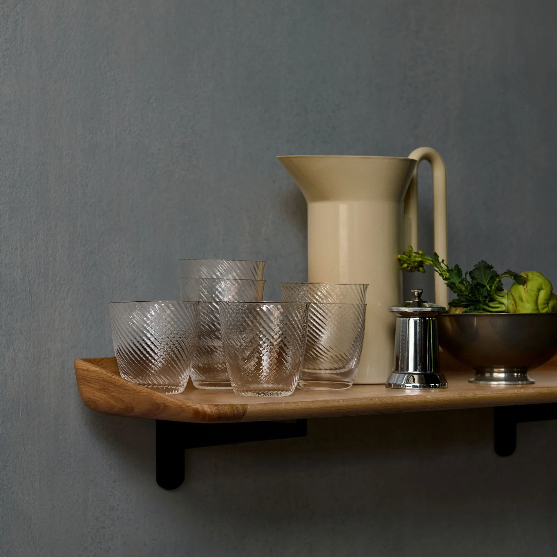 Prateleira Guild HM14 75 cm, Solid lacquered oak &Tradition