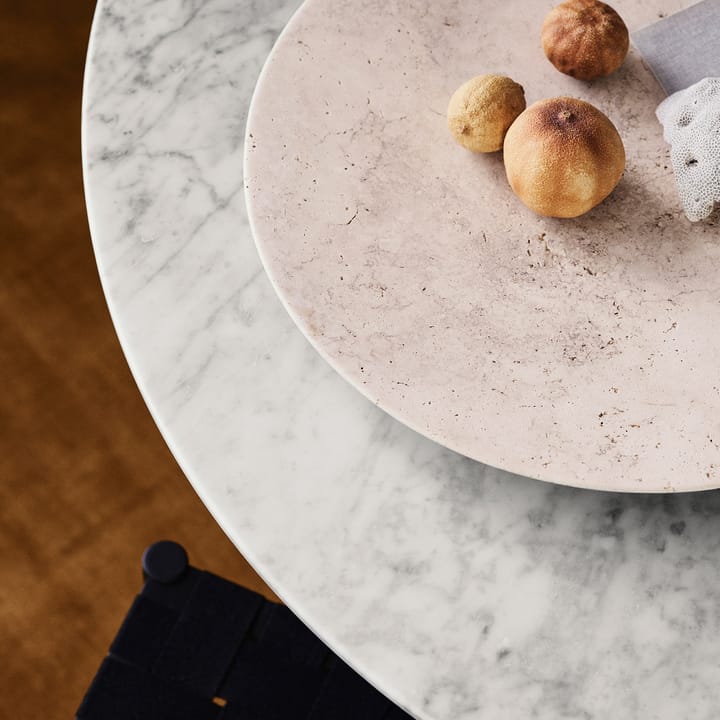 Prato Travertine SC55, Ø50 cm &Tradition