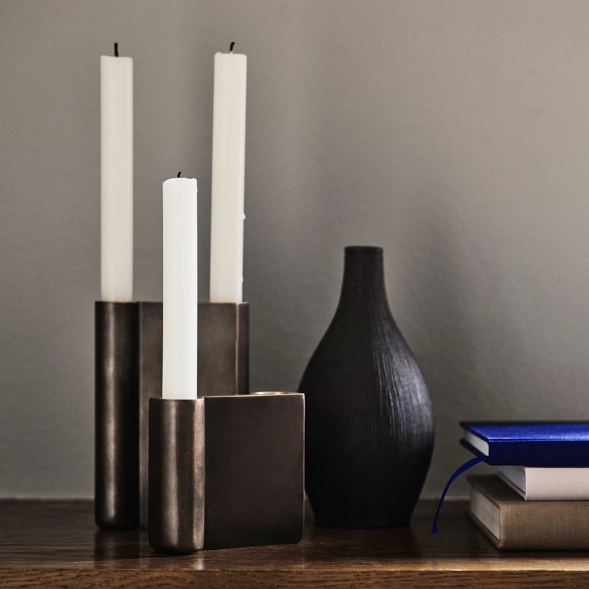 Suporte de velas Collect SC39, bronzed brass &Tradition