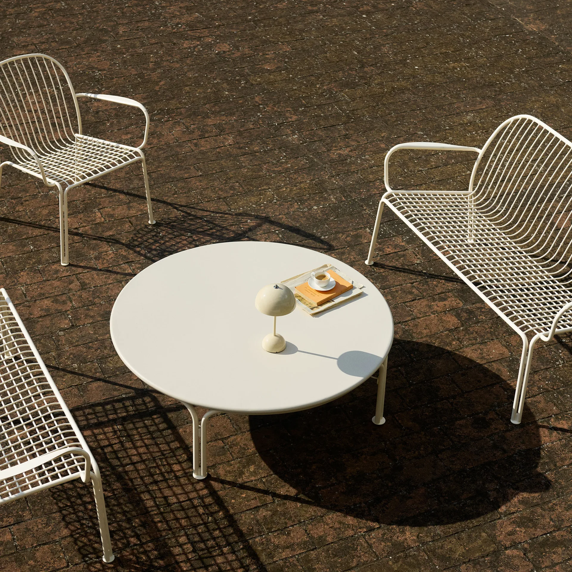 Thorvald SC109 mesa de centro, Marfim, Ø115 cm &Tradition