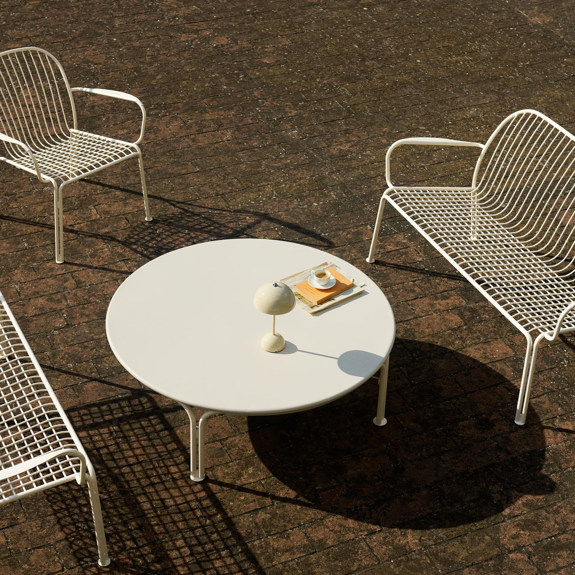 Thorvald SC110 sofá lounge, Marfim, 143 cm &Tradition