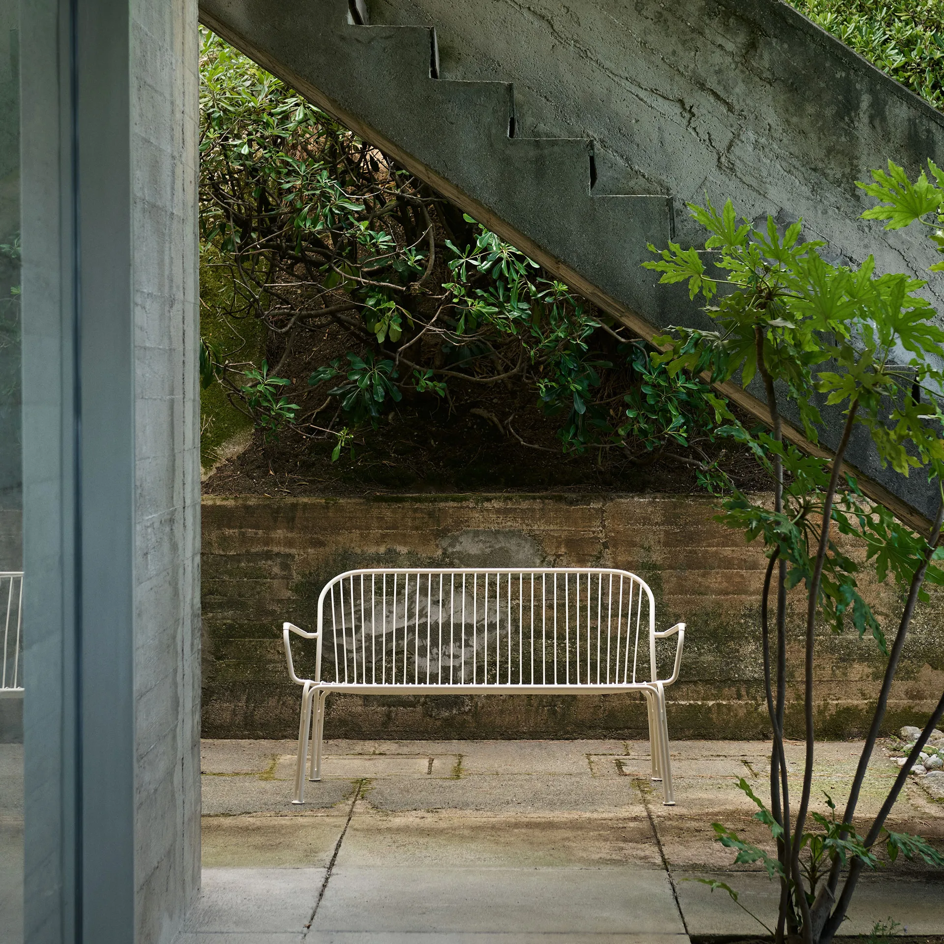 Thorvald SC110 sofá lounge, Marfim, 143 cm &Tradition