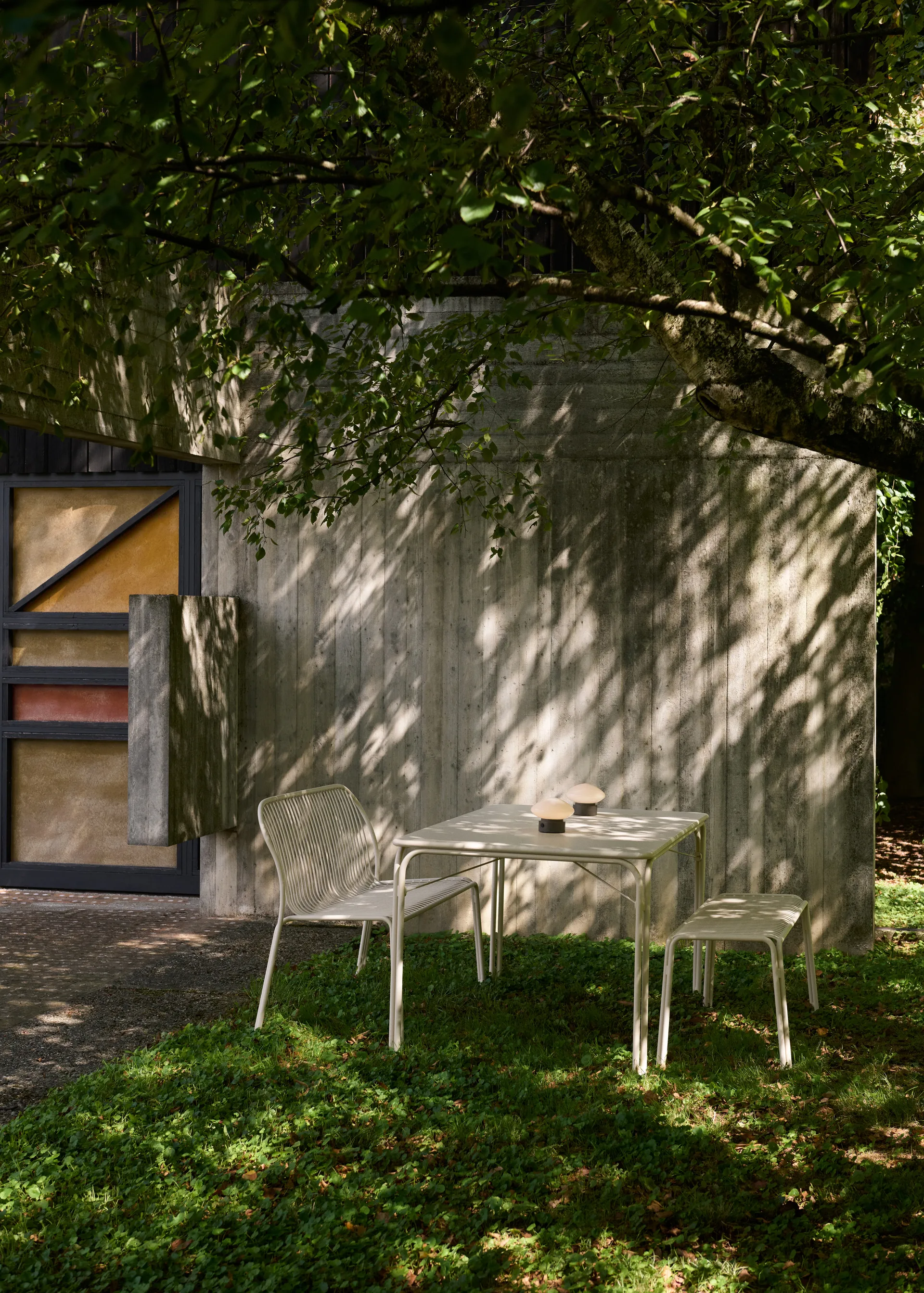 Thorvald SC111 banco, Marfim, 129 cm &Tradition