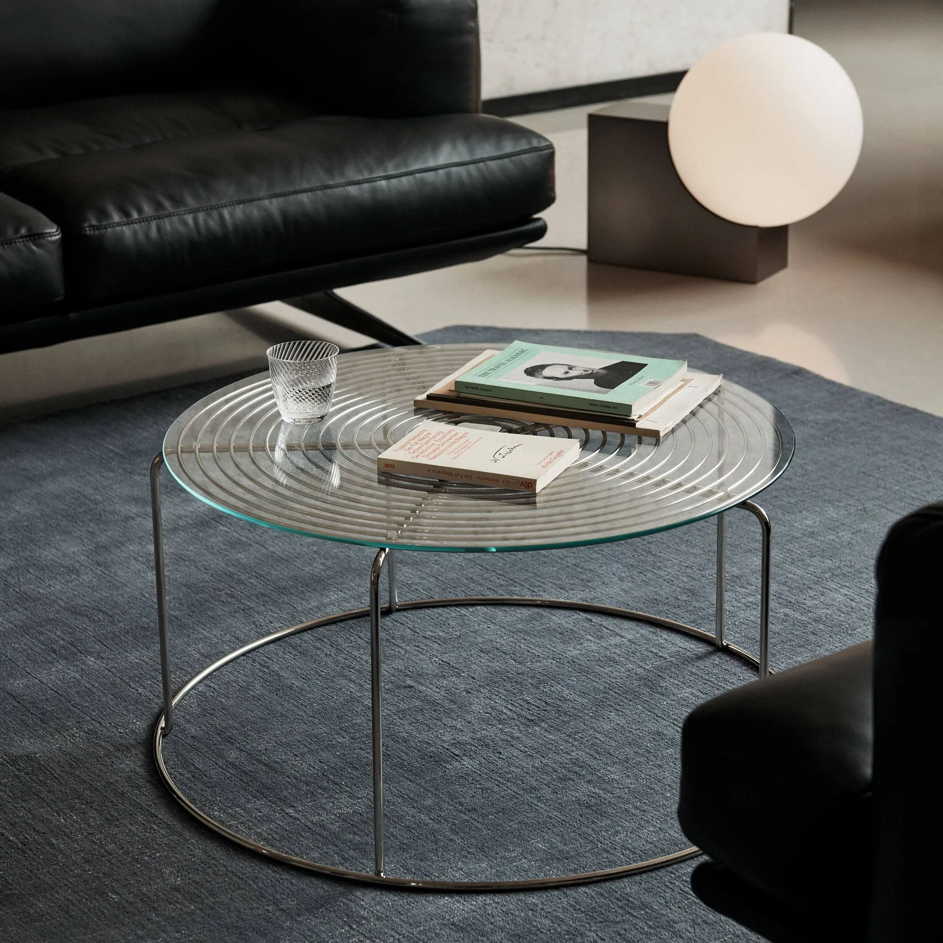 Wire VP17 mesa de apoio, Aço inoxidável‑vidro, Ø74x36 cm &Tradition