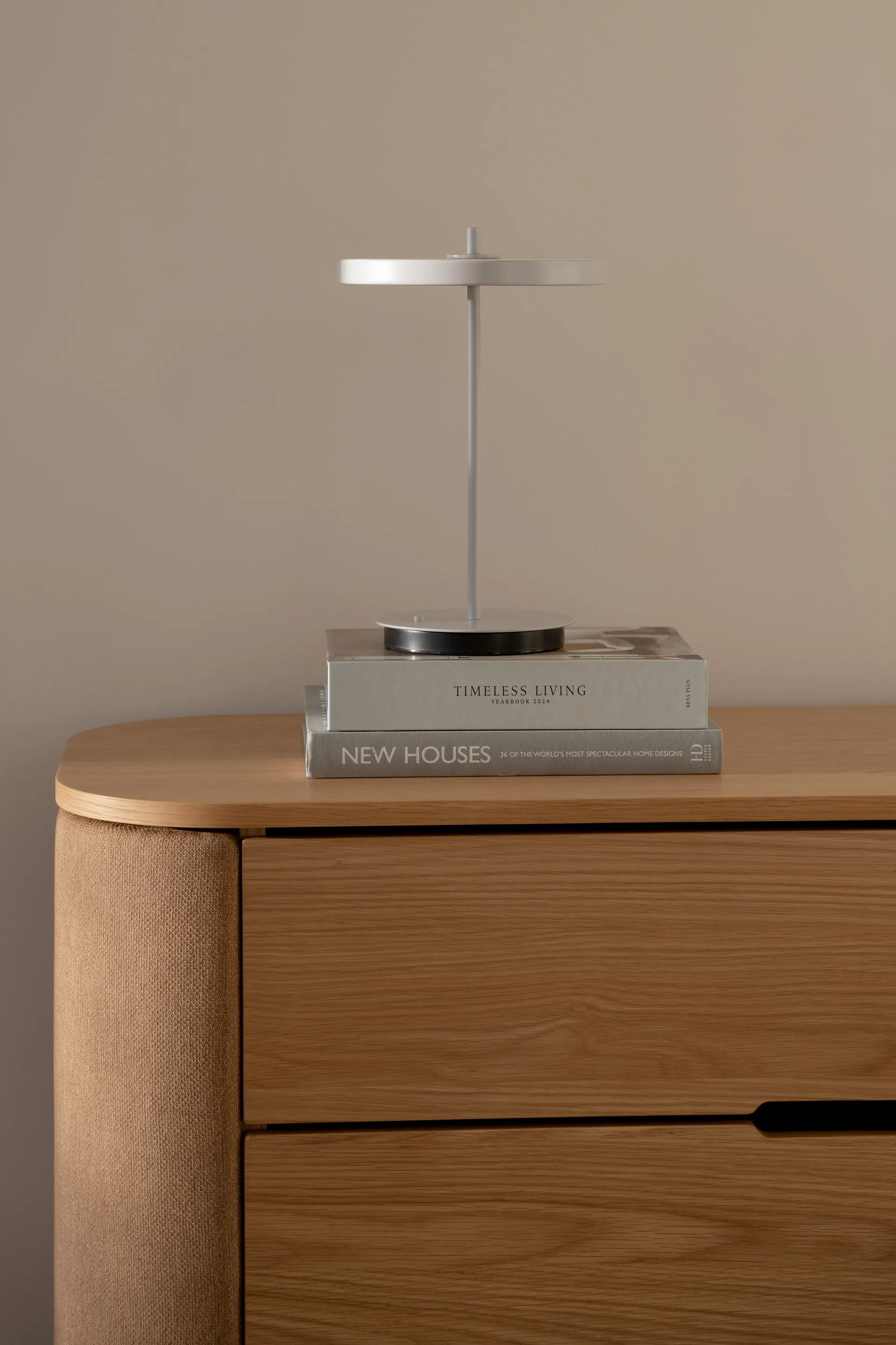 Asteria Move candeeiro de mesa portátil, Monochrome-nuance mist Umage