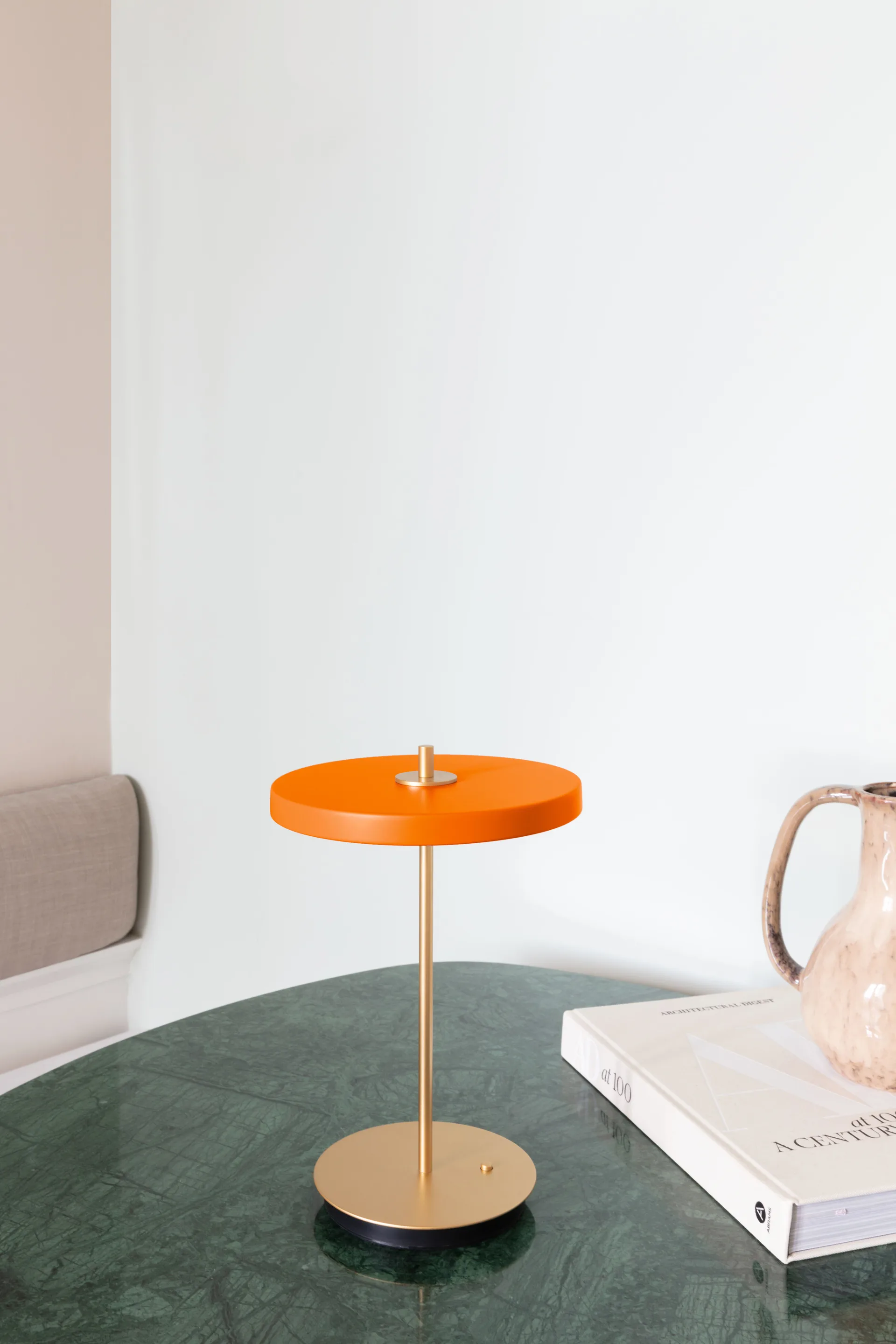 Candeeiro de mesa Asteria Move, Laranja Umage