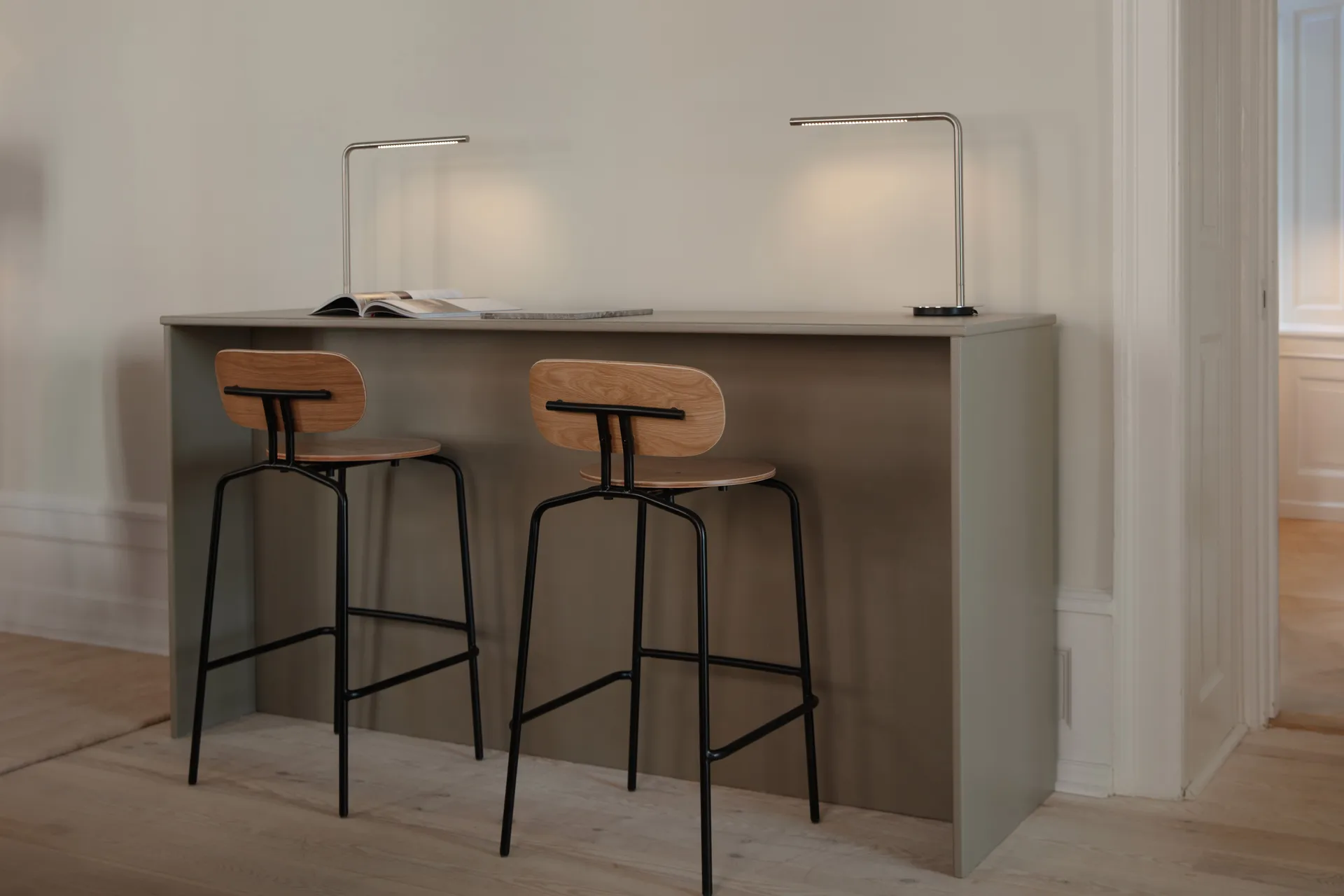 Curious banco de bar 75 cm, Carvalho-preto Umage