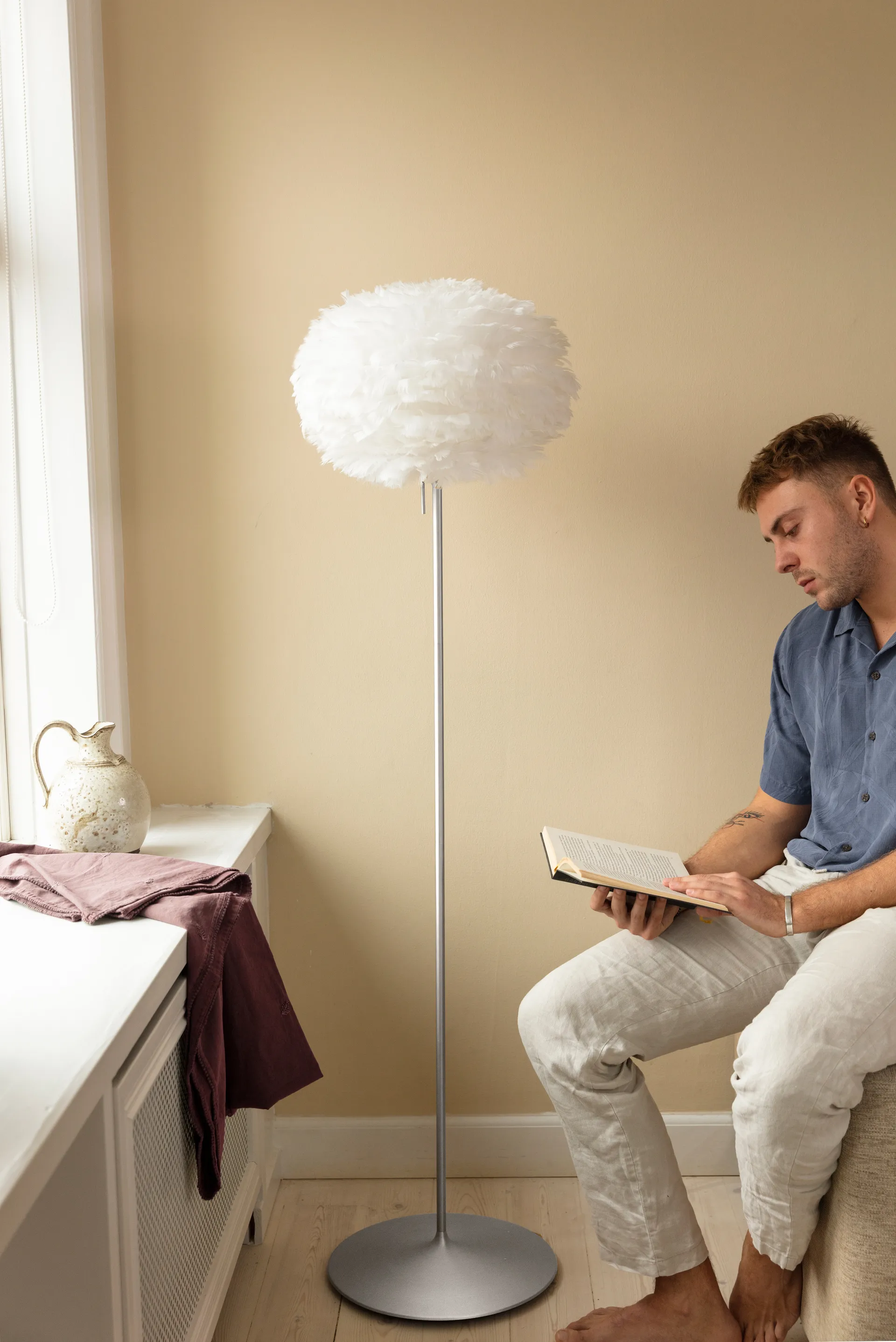 Eos candeeiro de pé médio, Branco-aço escovado Umage