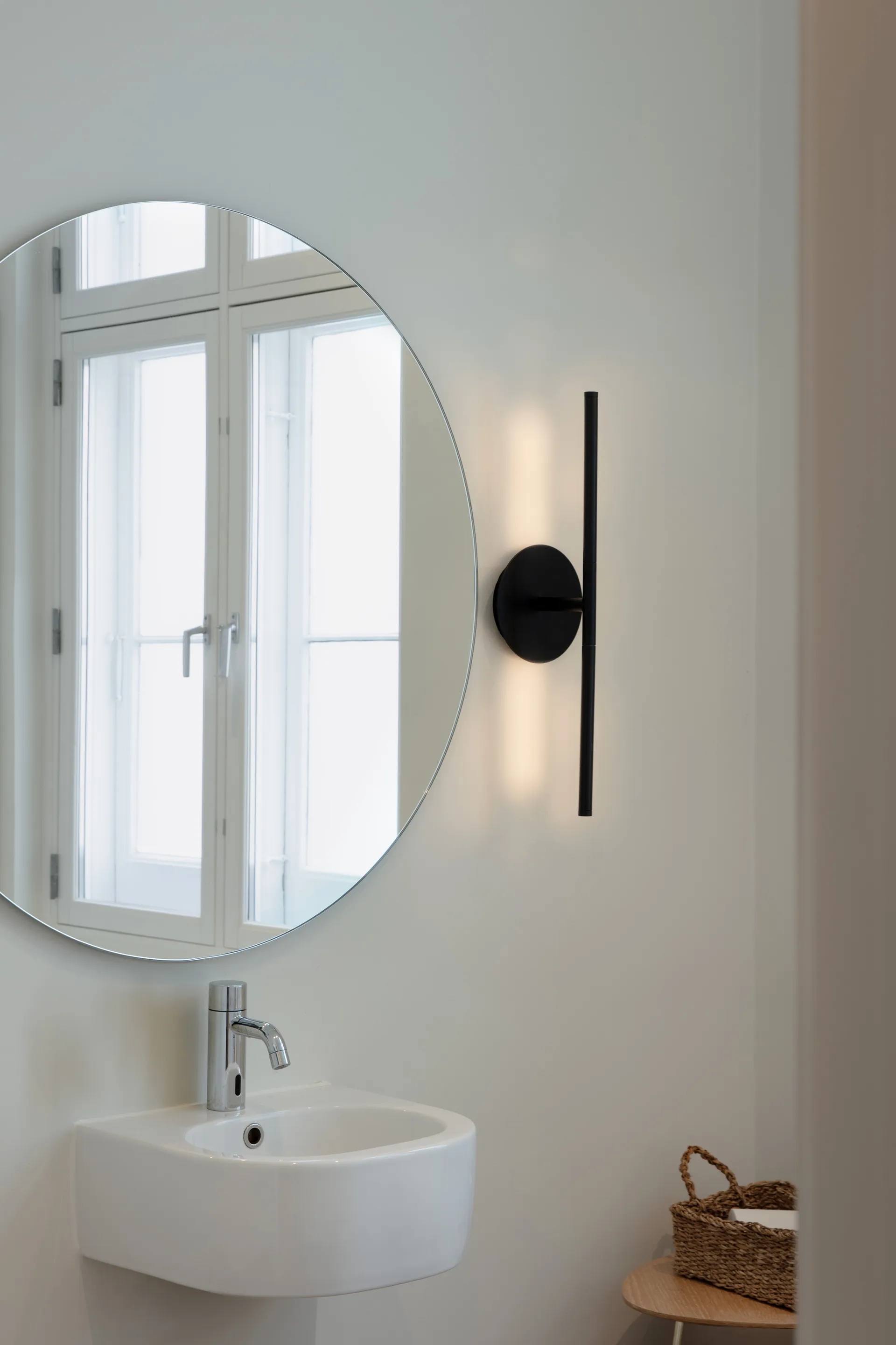 Omni candeeiro de parede mini, Preto Umage