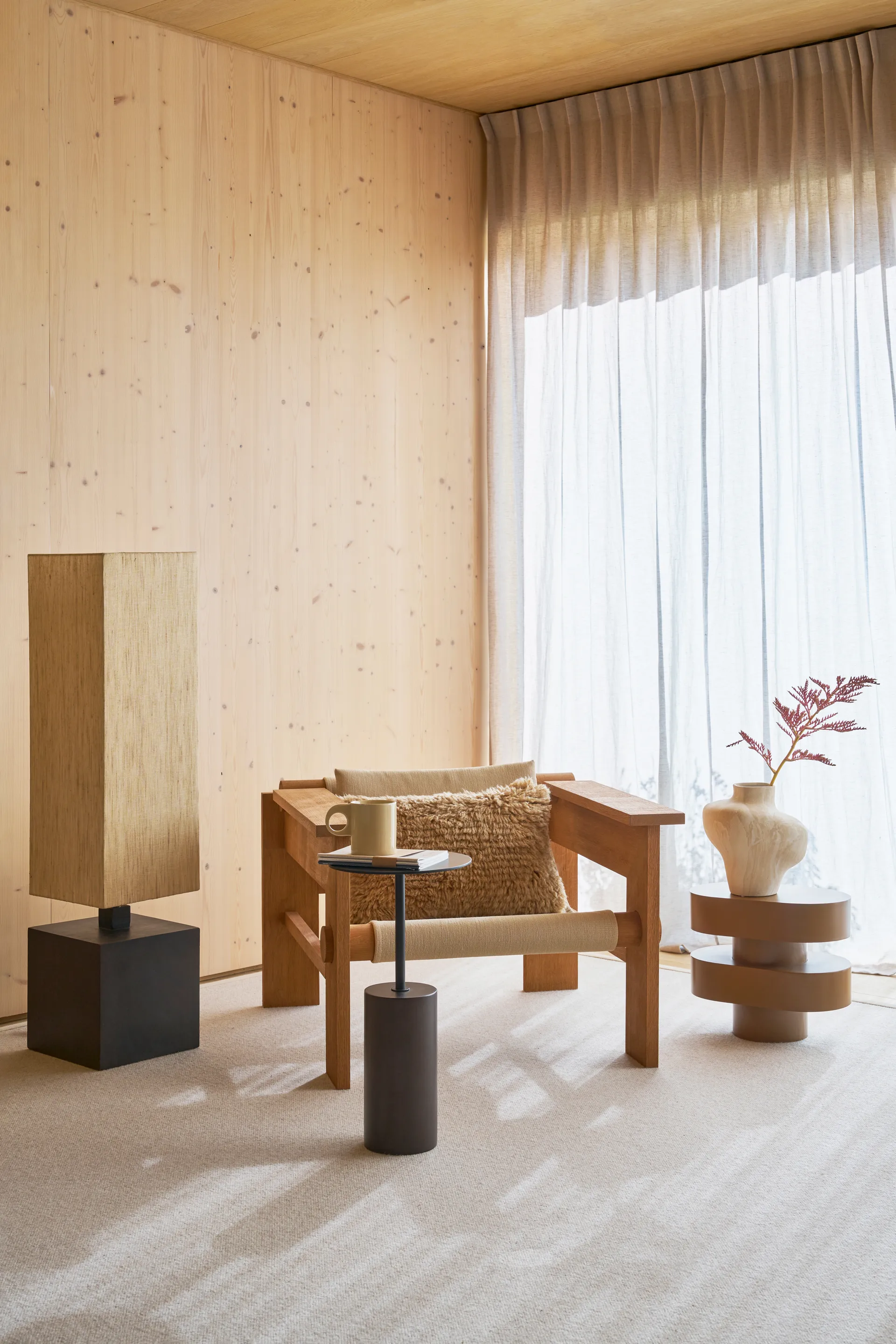 Mesa lateral Macy A ⌀55 cm, Madeira de mangueira URBAN NATURE CULTURE