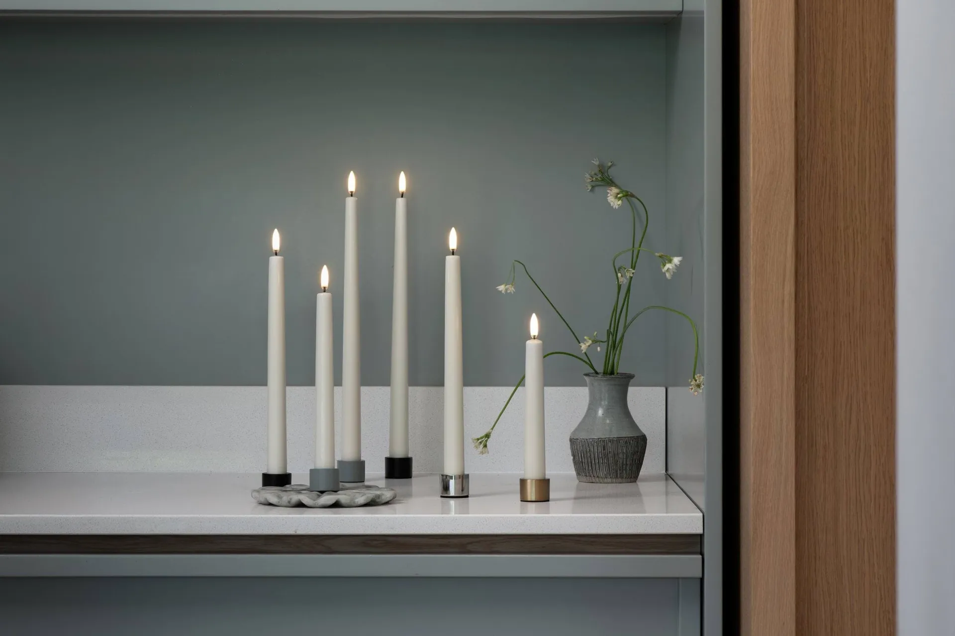Velas altas brancas LED Uyuni, conjunto de 2, Ø2,3x20 cm Uyuni Lighting