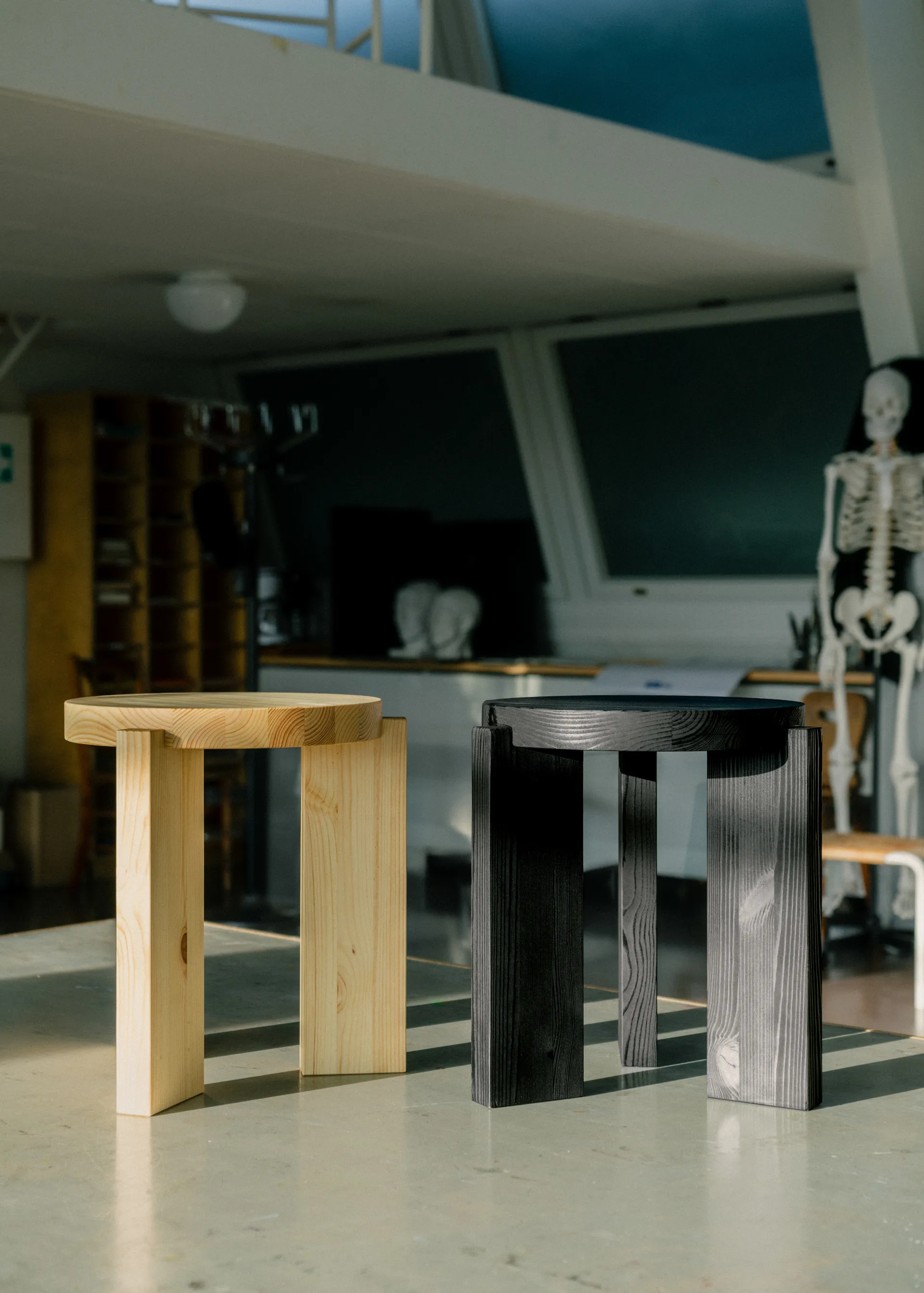 001 Stool banco, Pinho oleado mate, Ø40x44 cm Vaarnii