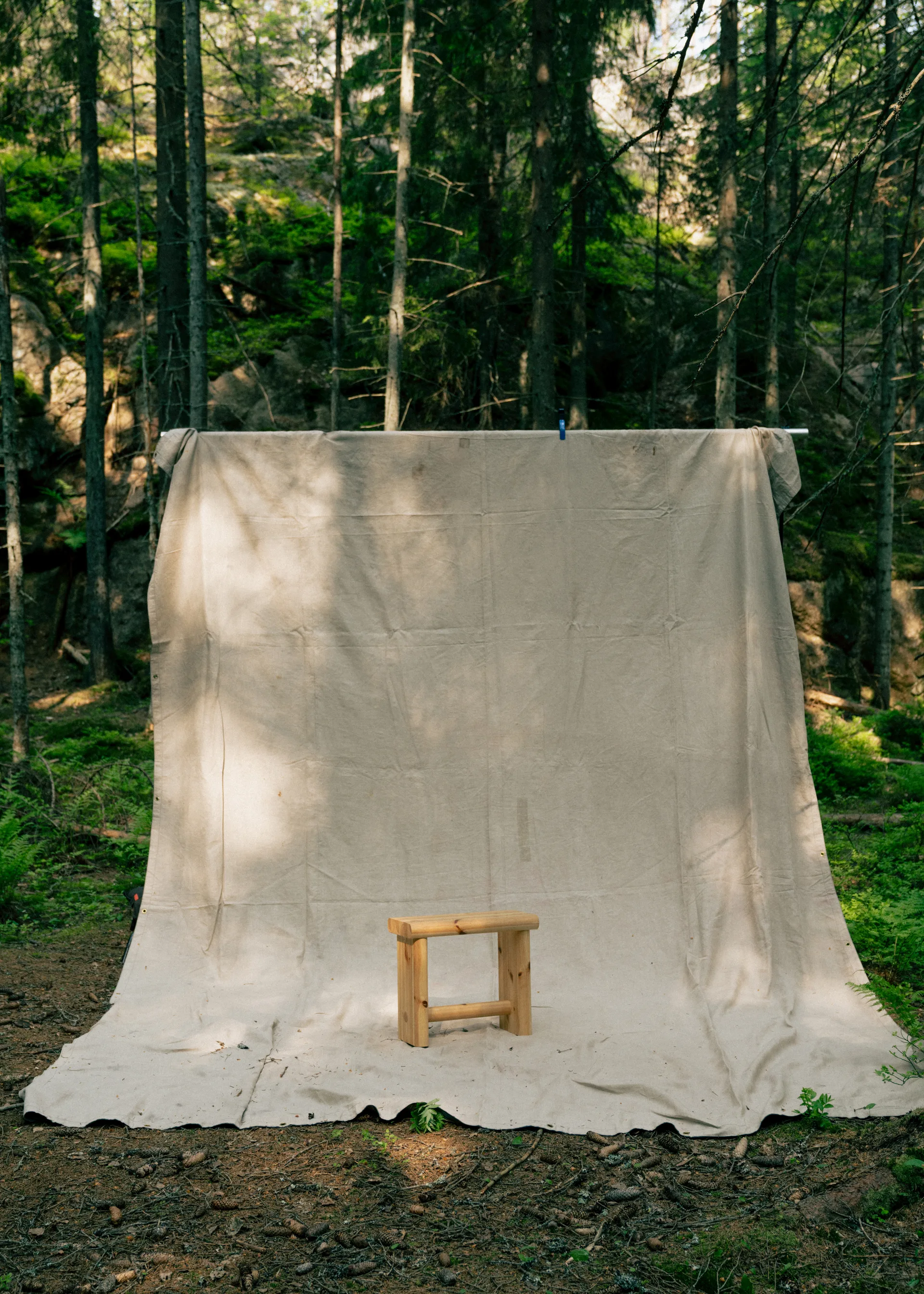002 Ast Stool banco, Pinho encerado a óleo mate, 55x26x45 cm Vaarnii