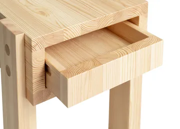 003 Stilts Side Table mesa lateral - Pinho com óleo e cera matte 40x36x45 cm - Vaarnii