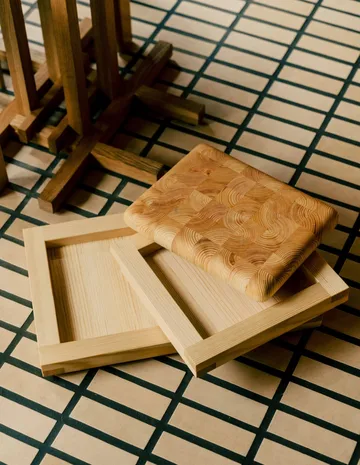 009 Tray tabuleiro - Madeira de pinho oleada, 54x33x6 cm - Vaarnii