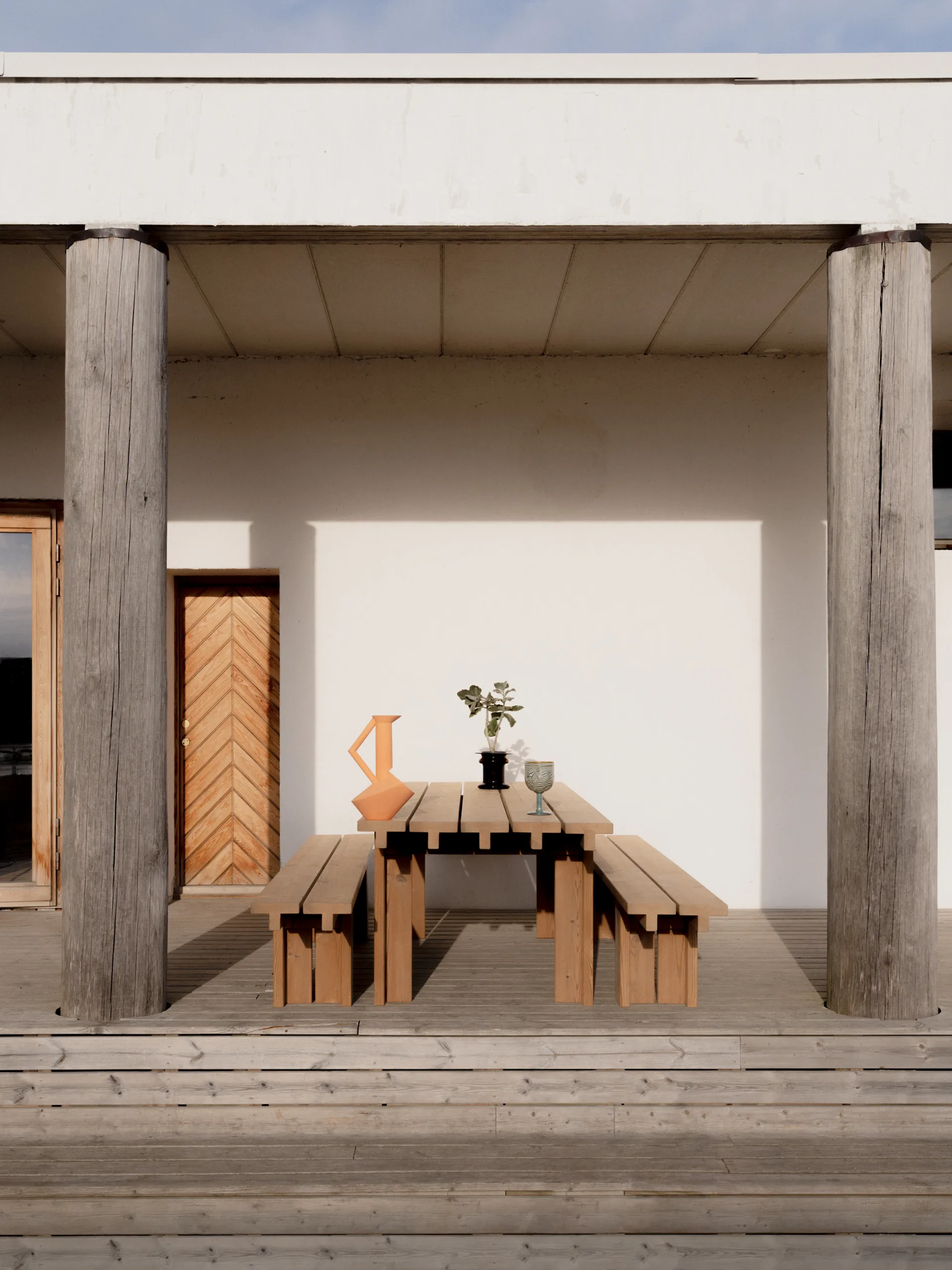 013 Osa Outdoor Table mesa, Pinho termotratado, 333x94x78 cm Vaarnii