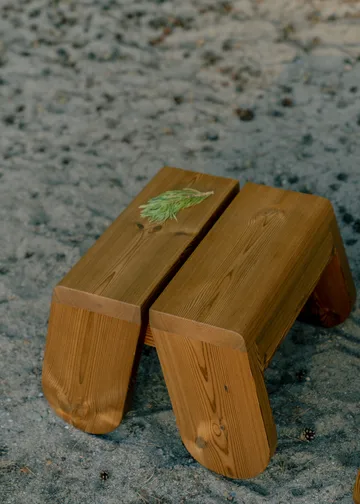 015 Peace Outdoor Foot Stool banco de apoio - Pinho termorretificado - Vaarnii