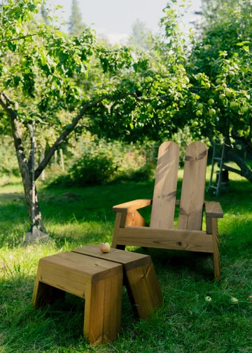 015 Peace Outdoor Foot Stool banco de apoio - Pinho termorretificado - Vaarnii