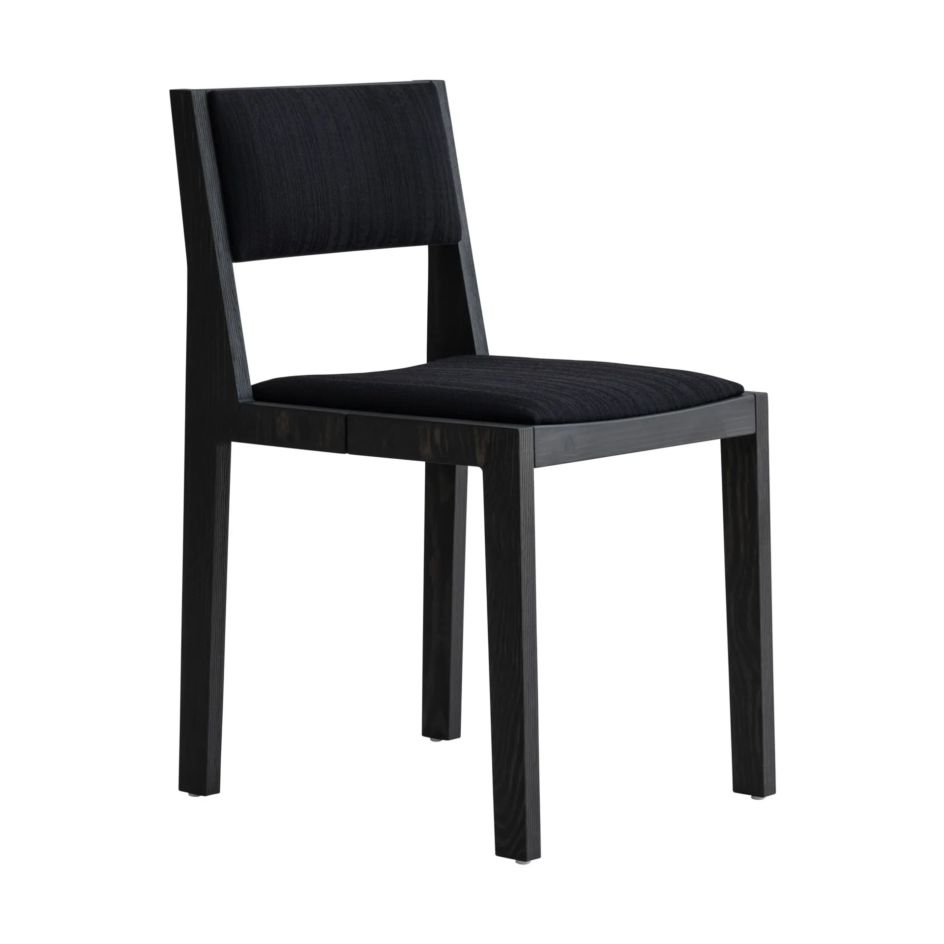 016 Maasto Dining Chair cadeira, Pinho tingido de preto, frente revestida de preto Vaarnii