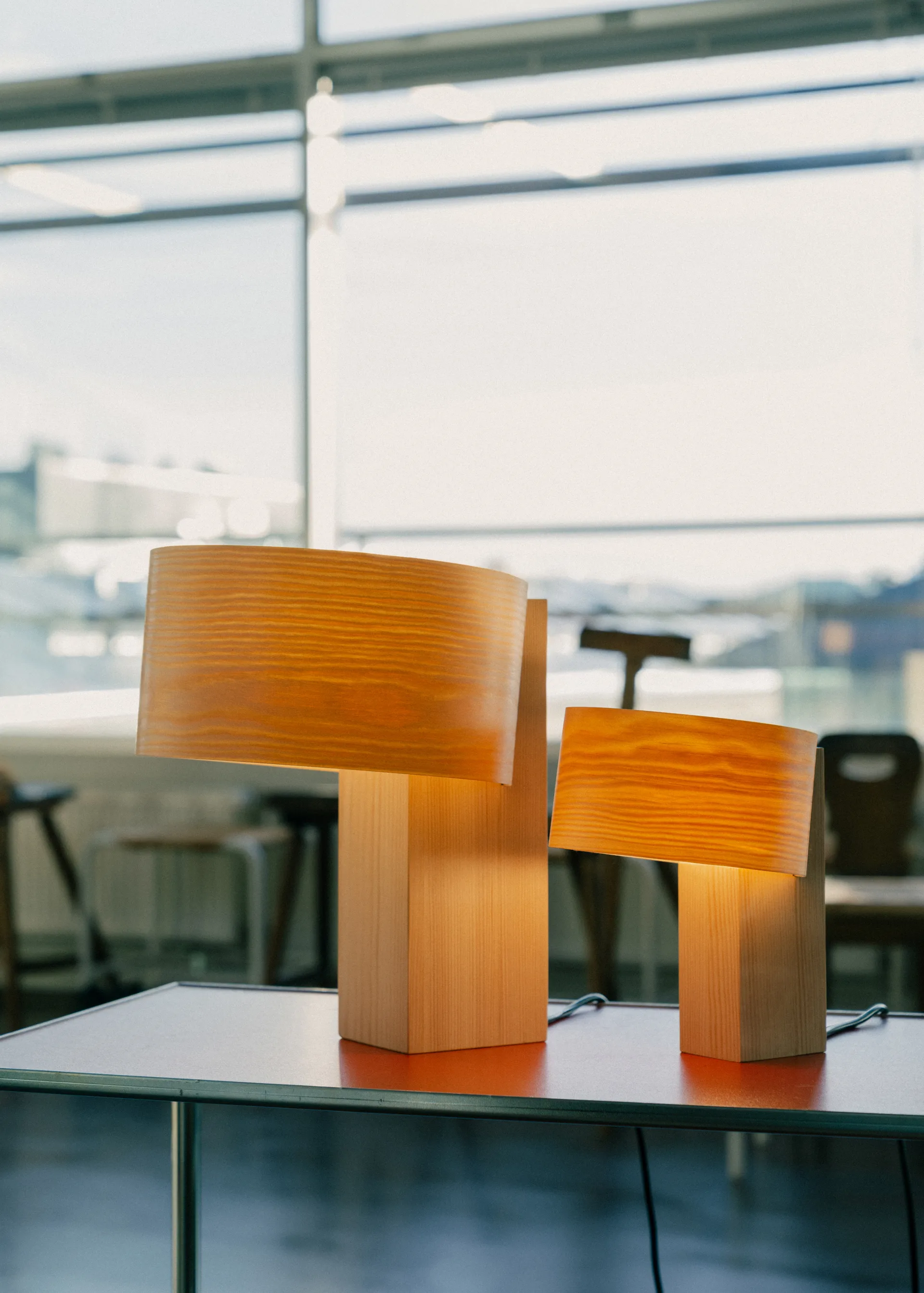 018 Hoop Table Lamp candeeiro de mesa, Pinho encerado a óleo mate, 34 cm Vaarnii