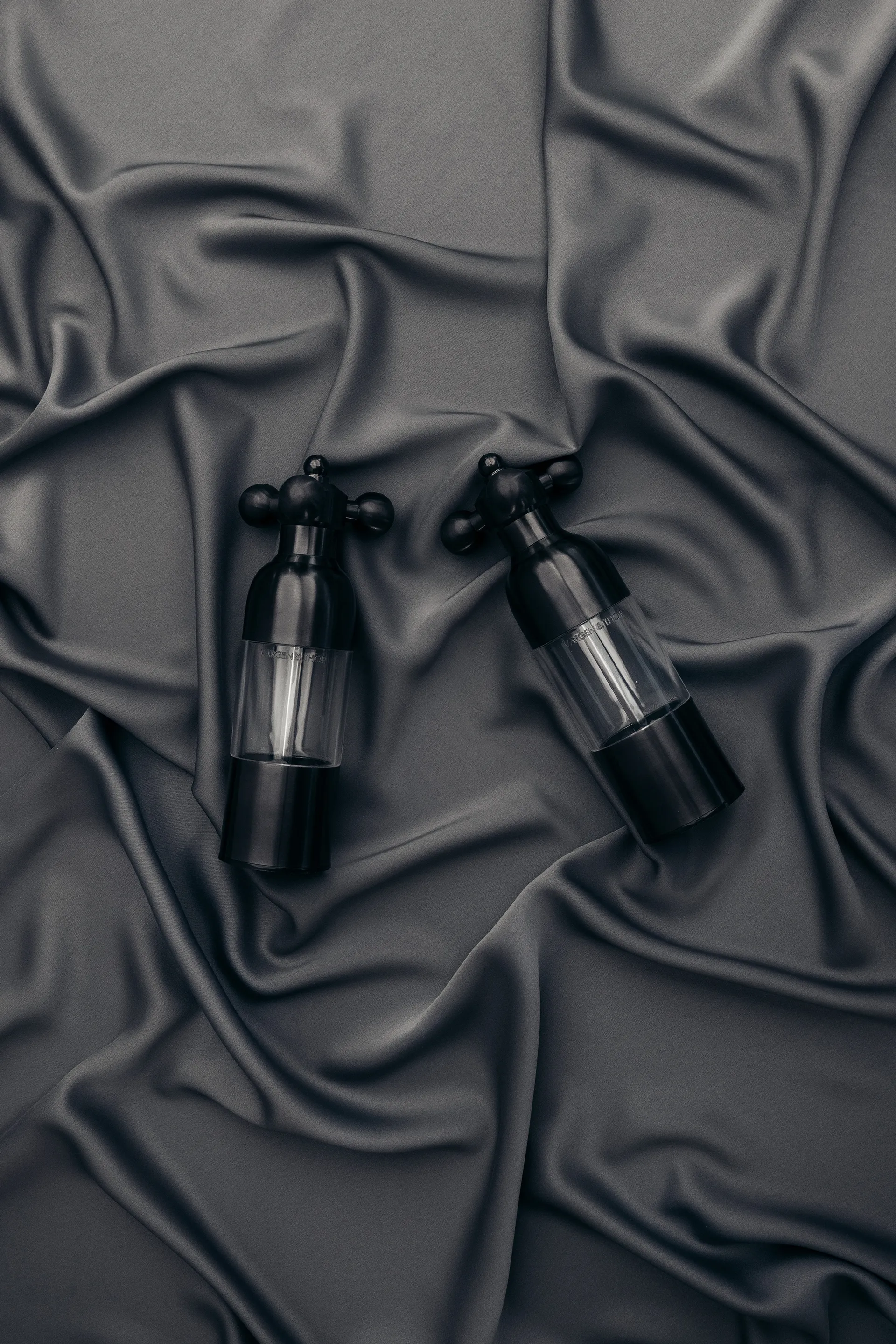 Saleiro e pimenteiro Axia, Preto mate Vargen & Thor