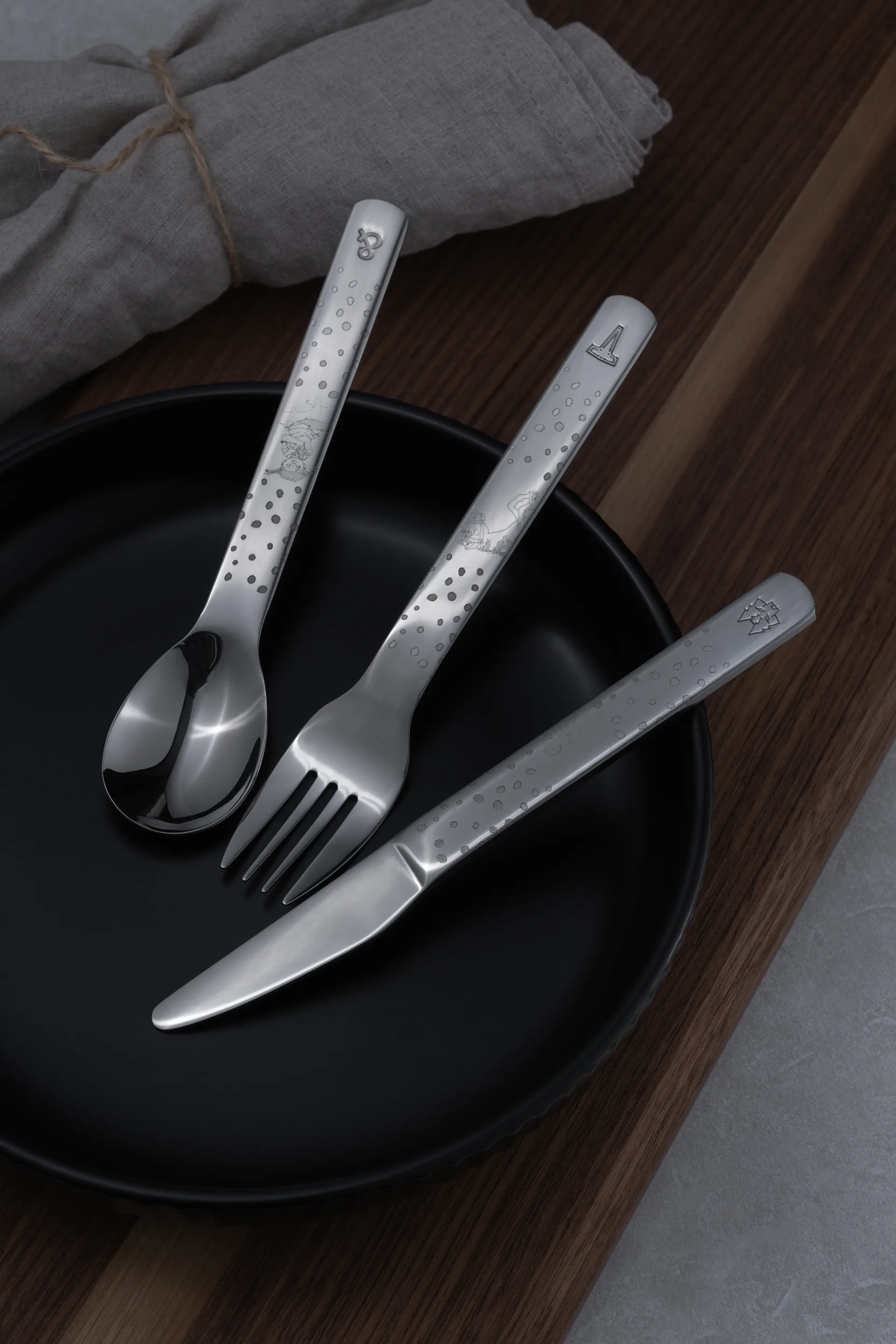 Talheres infantis Lupo Pippi, 9 peças, Prata Vargen & Thor